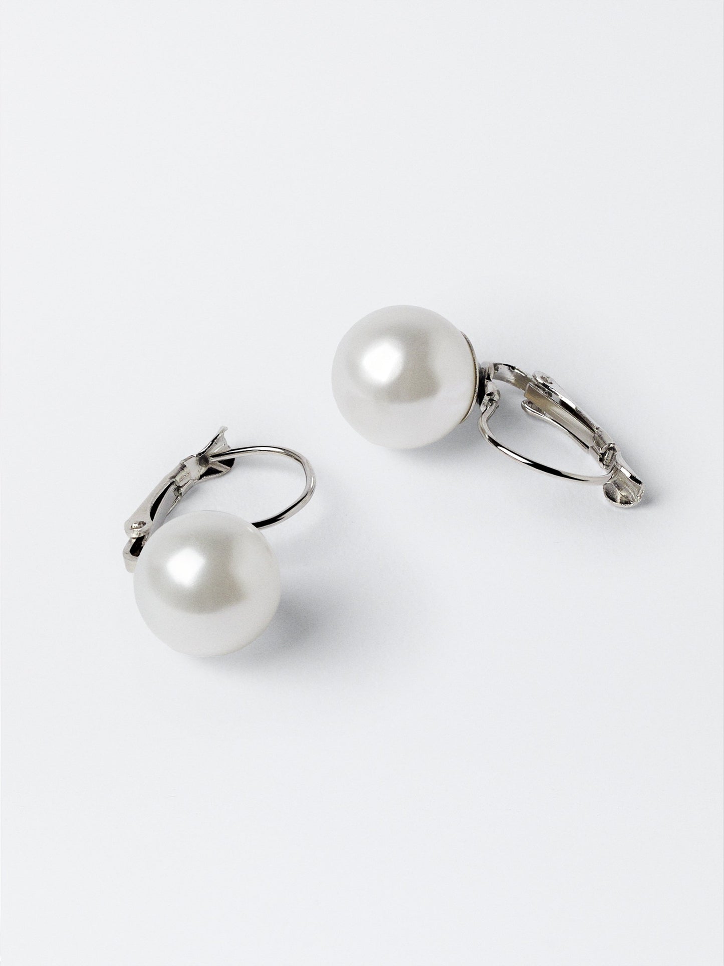 Faux Pearl Studs