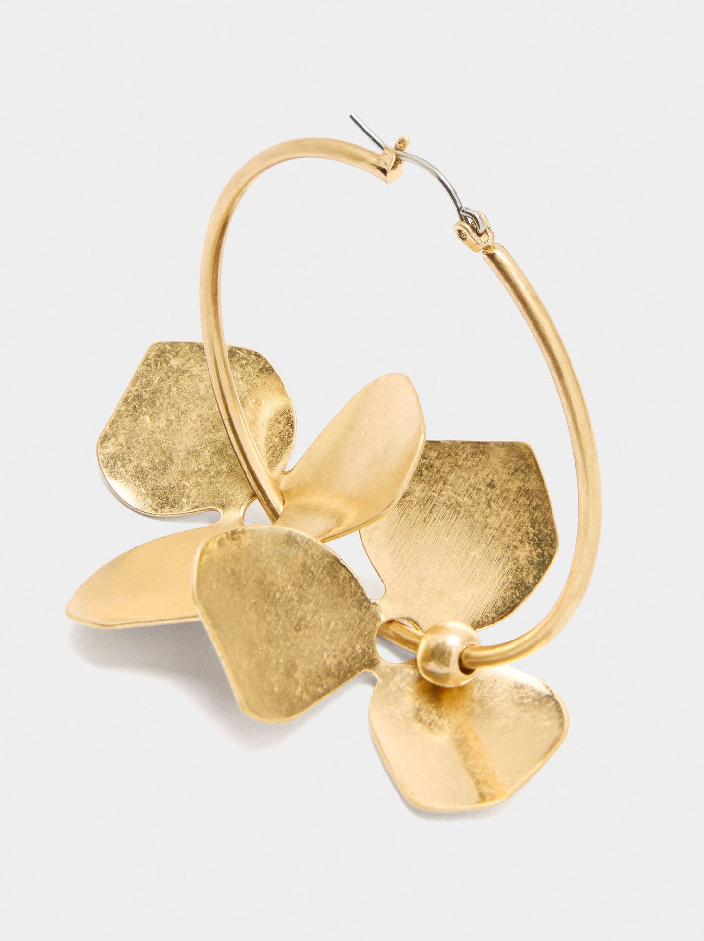 Hoop Earrings With Flower