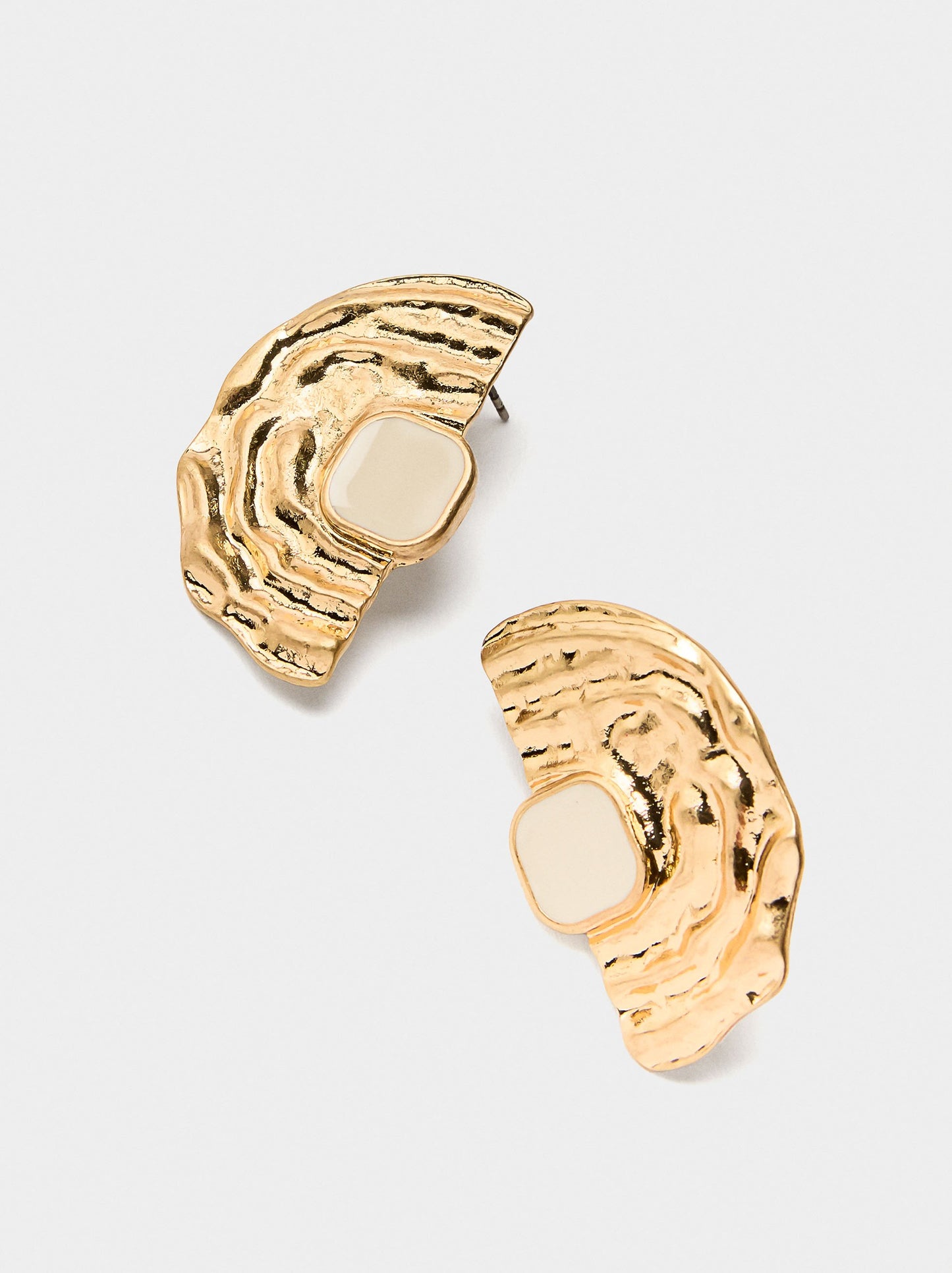 Earrings With Resin Hammered Effect