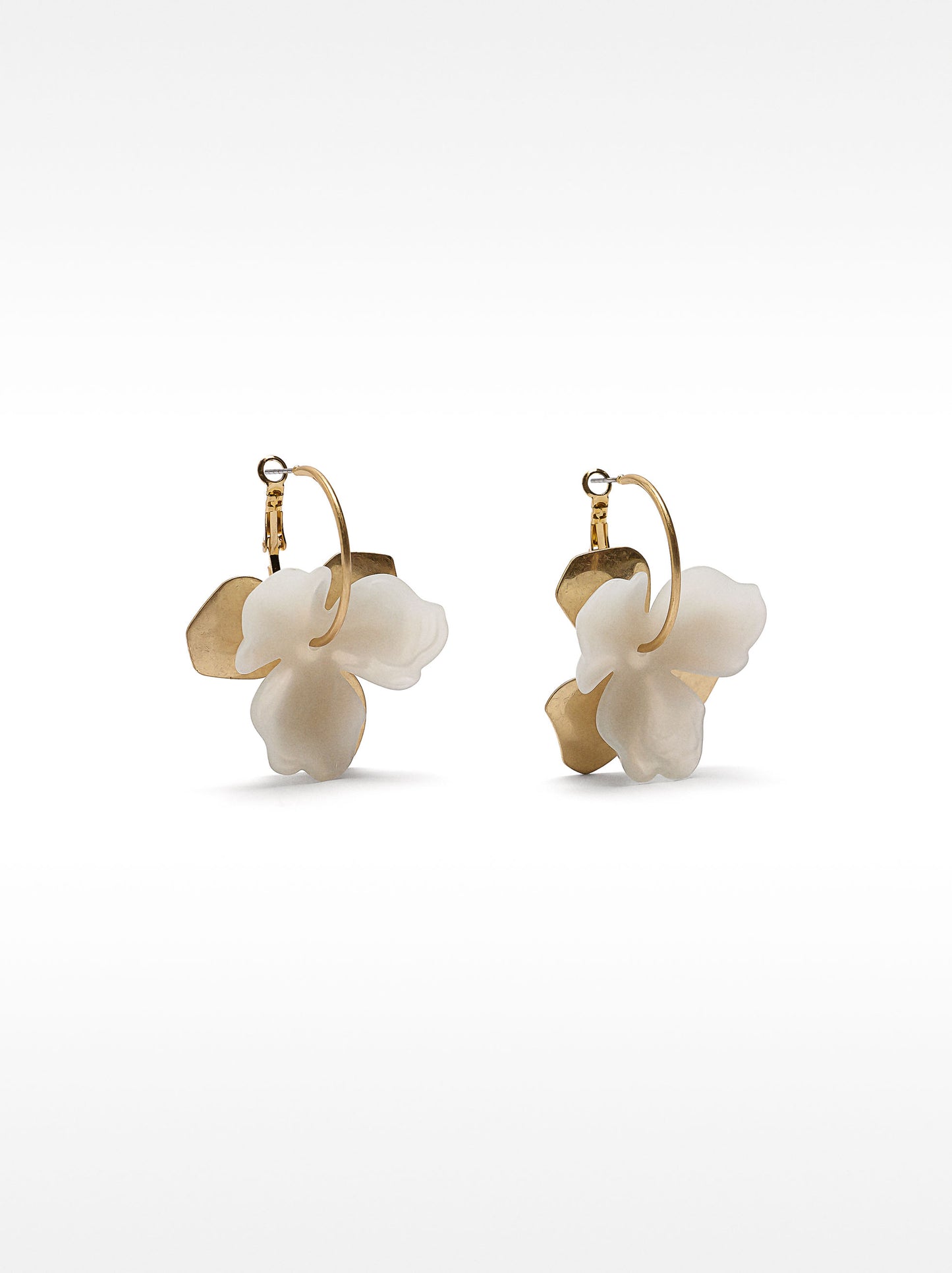 Hoops With Resin Flower