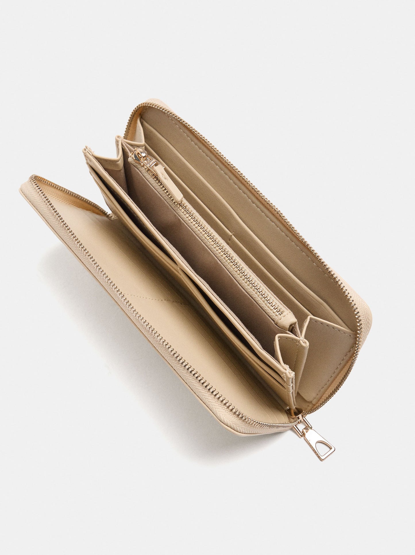 Wallet With Zip Fastening