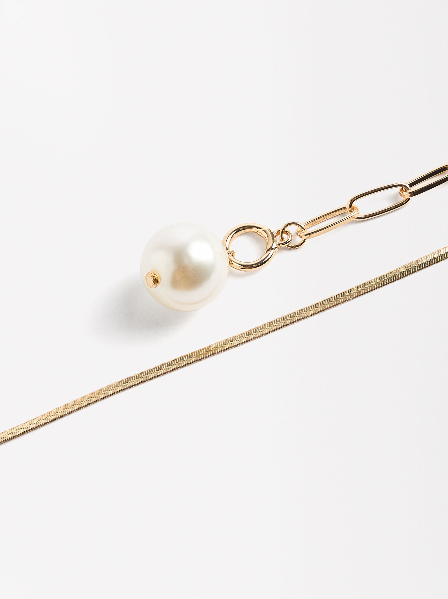 Double Necklace With Pearl