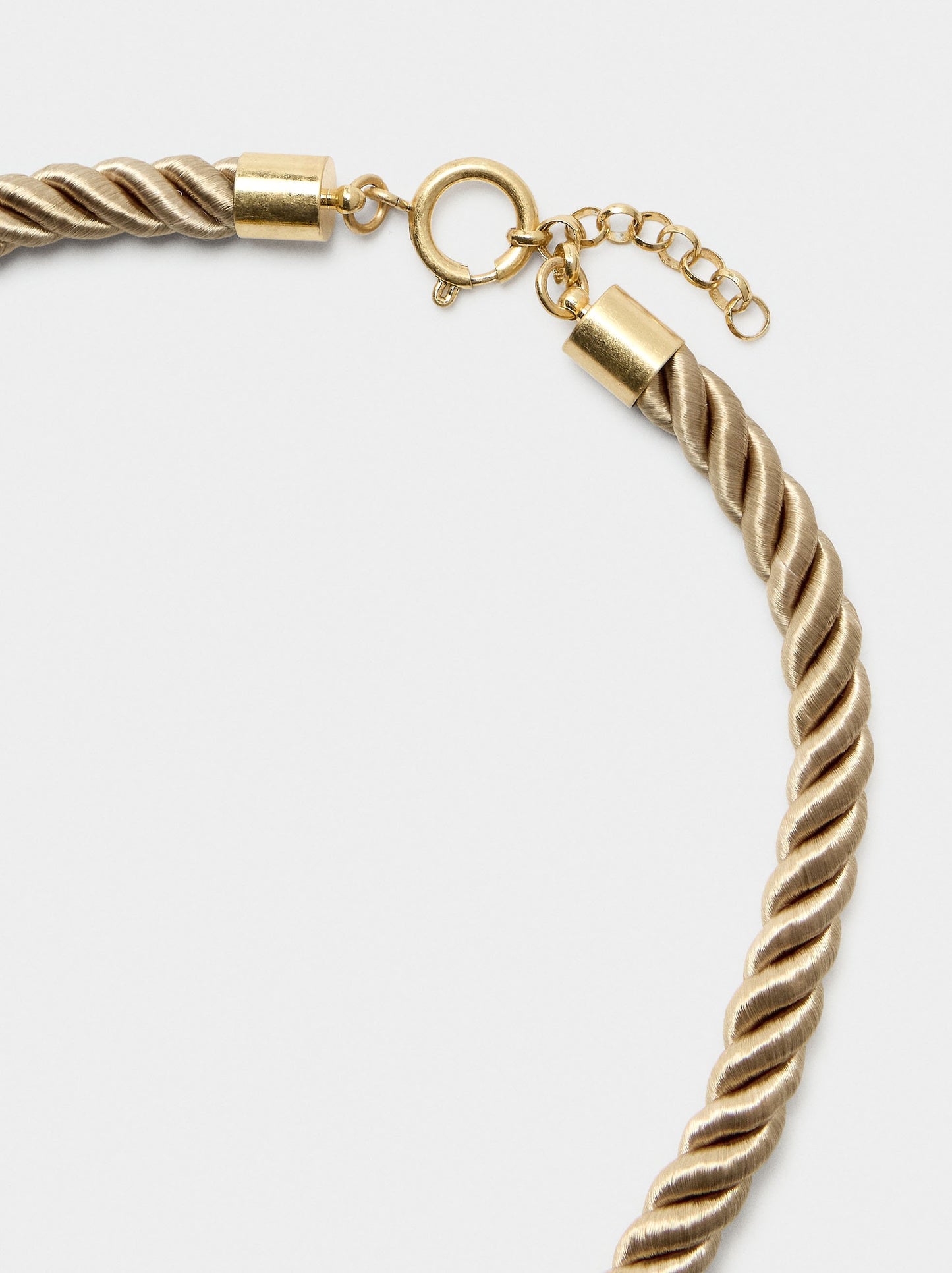 Short Necklace With Heart