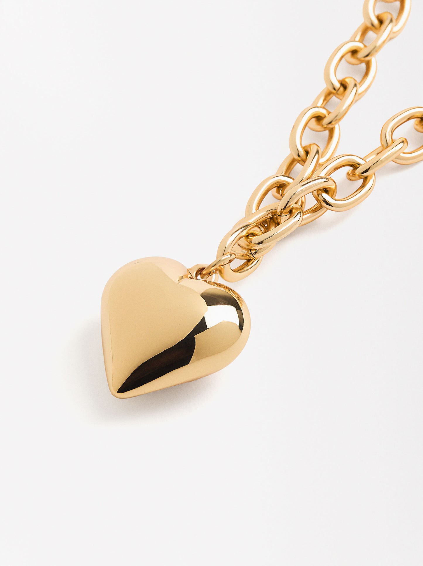 Chain Necklace With Heart