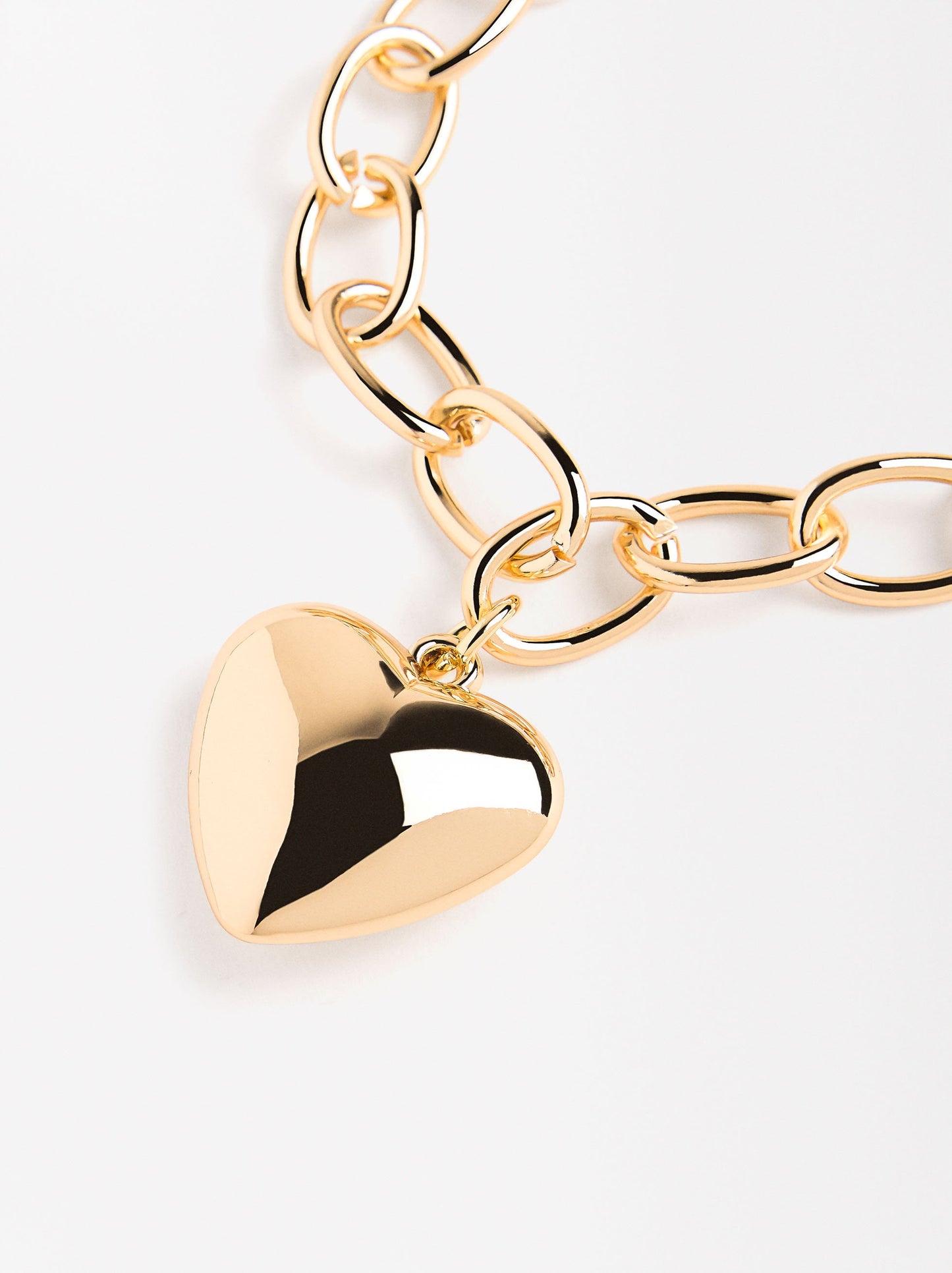 Short Heart Link Necklace