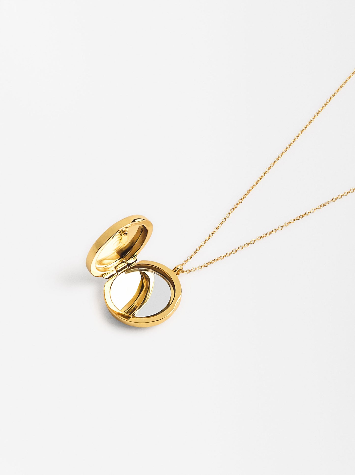 Gold Plated Medallion Necklace 18k