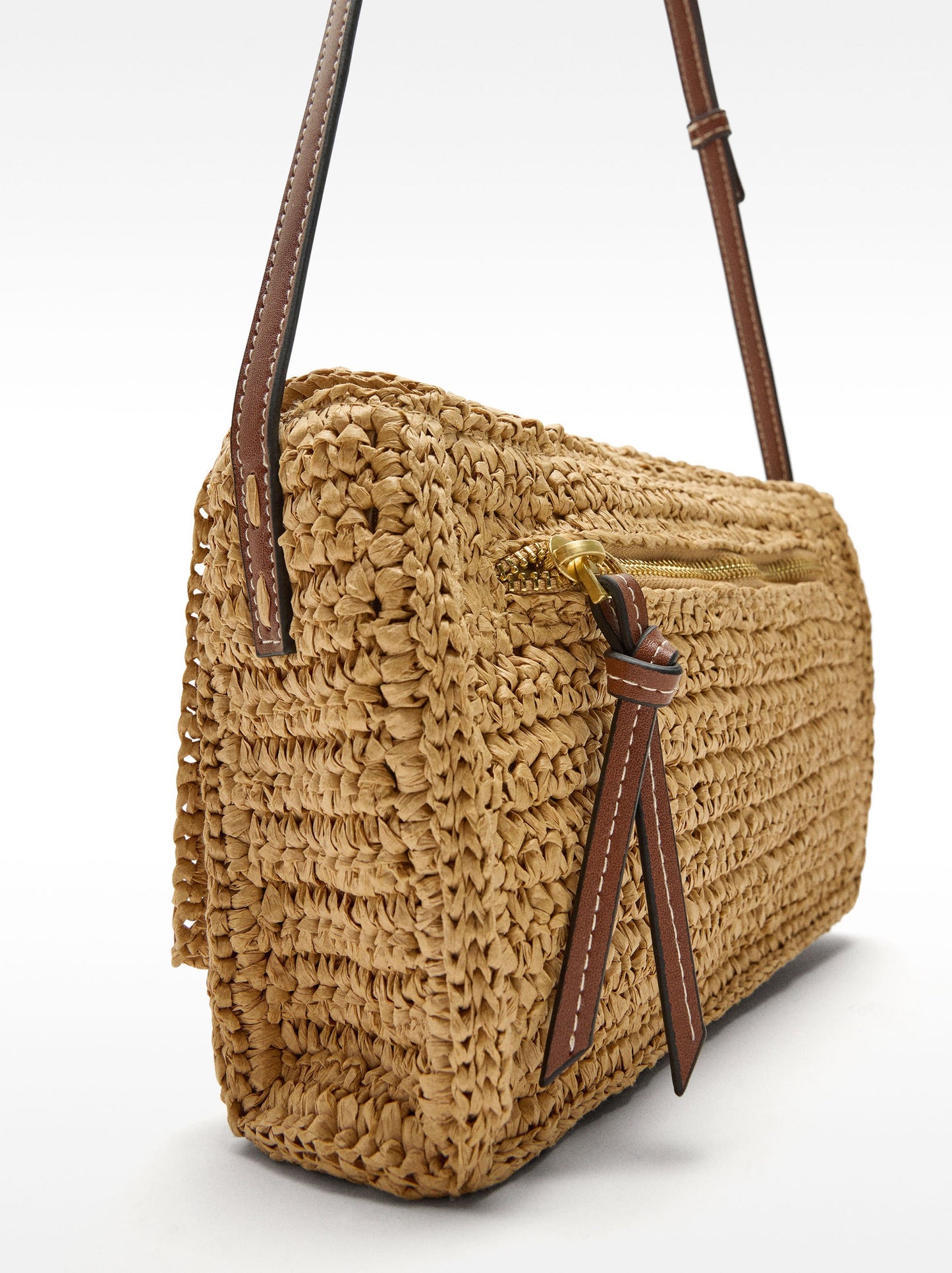 Straw-Effect Crossbody Bag With Flap Closure