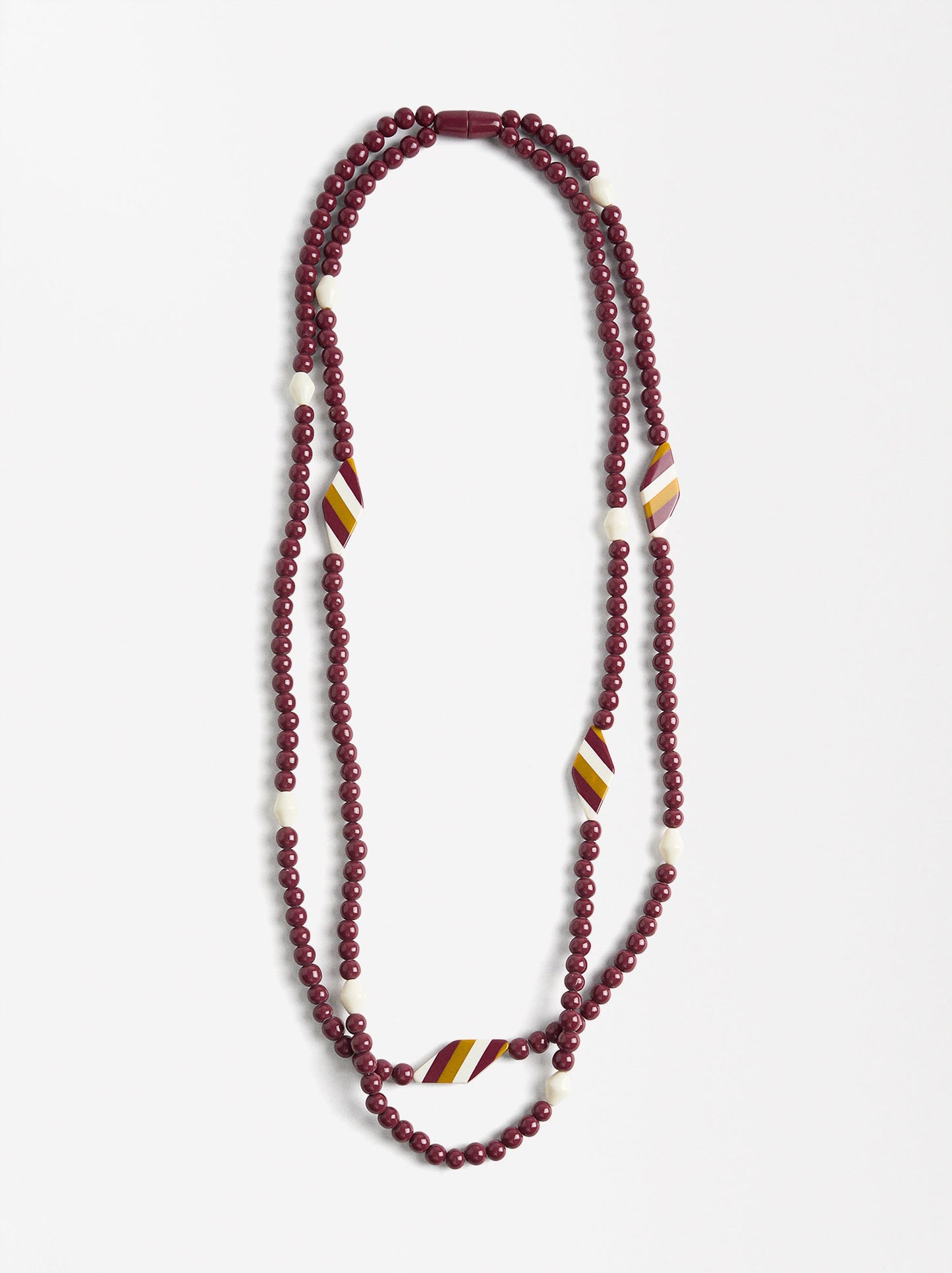 Long Necklace With Contrasting Details
