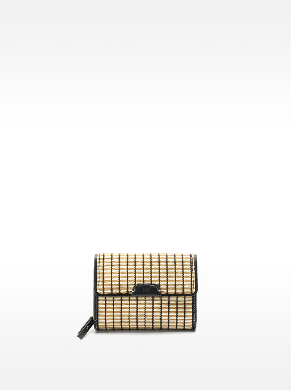 Straw-Effect Wallet