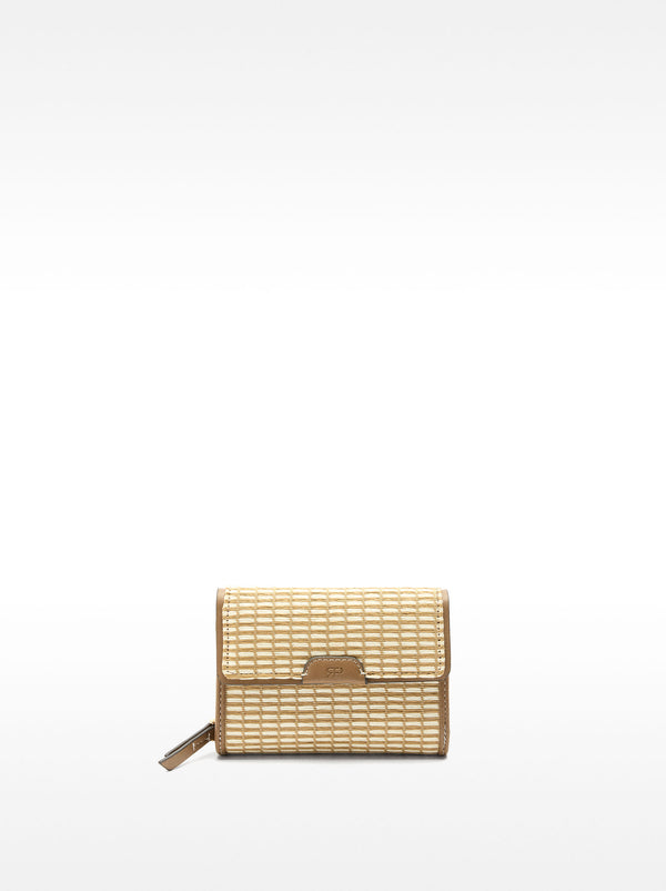 Straw-Effect Wallet