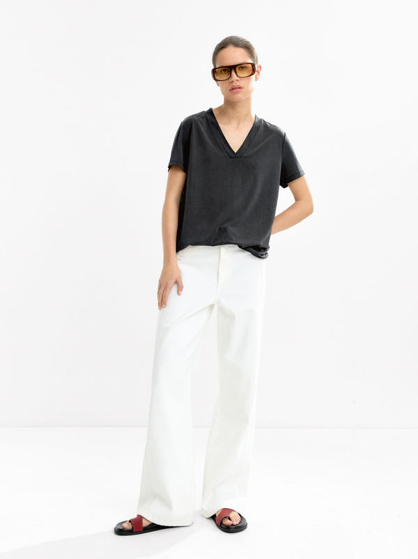 V-Neck Basic T-Shirt