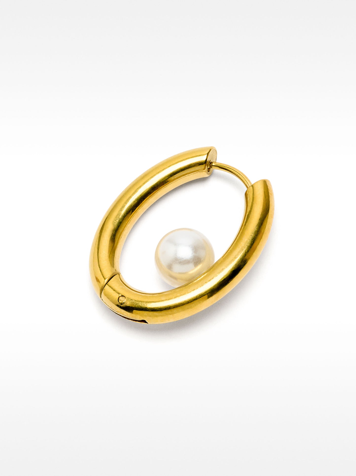Single Hoop With Pearl - Stainless Steel