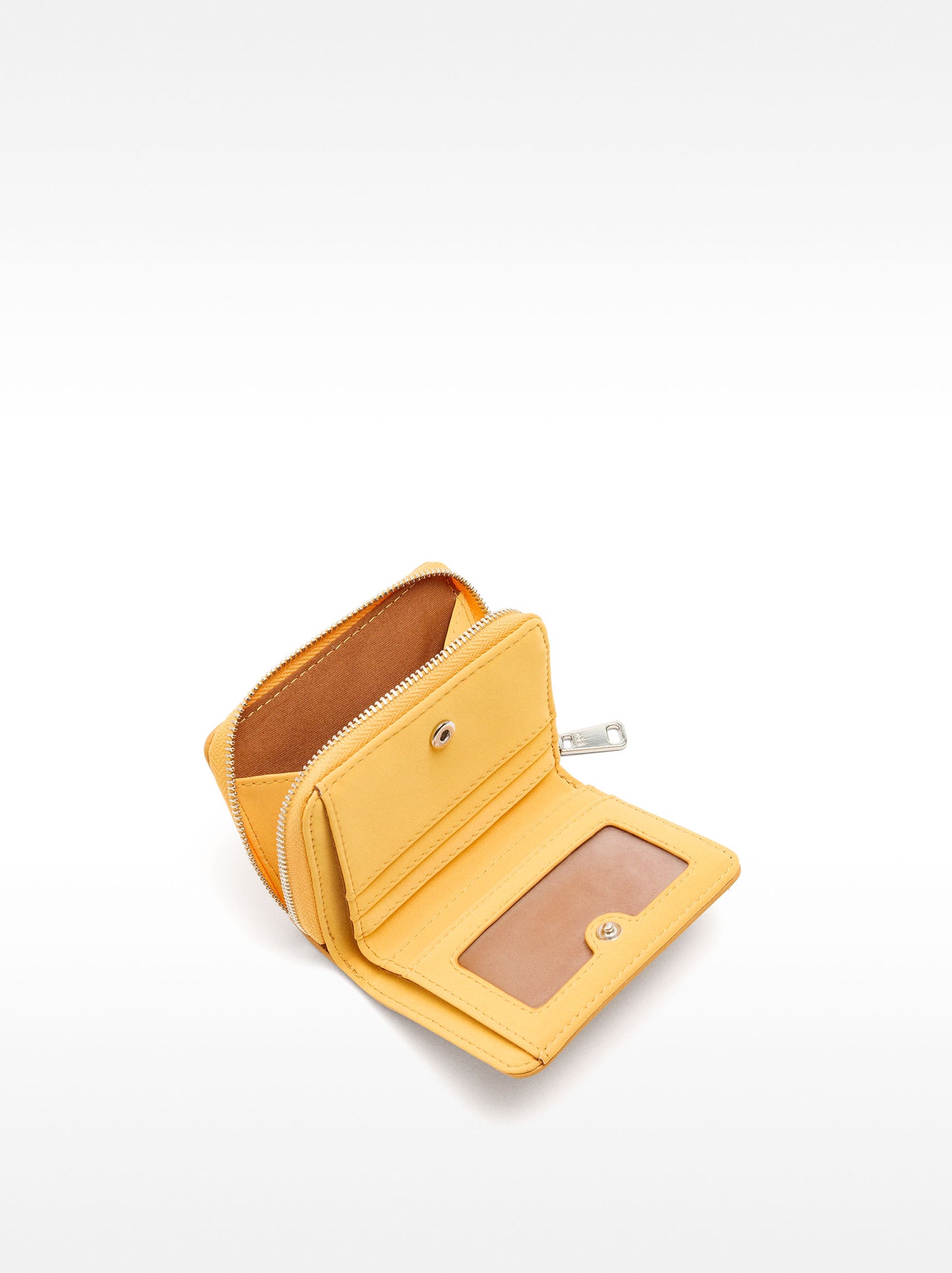 Basic Wallet With Soft Texture