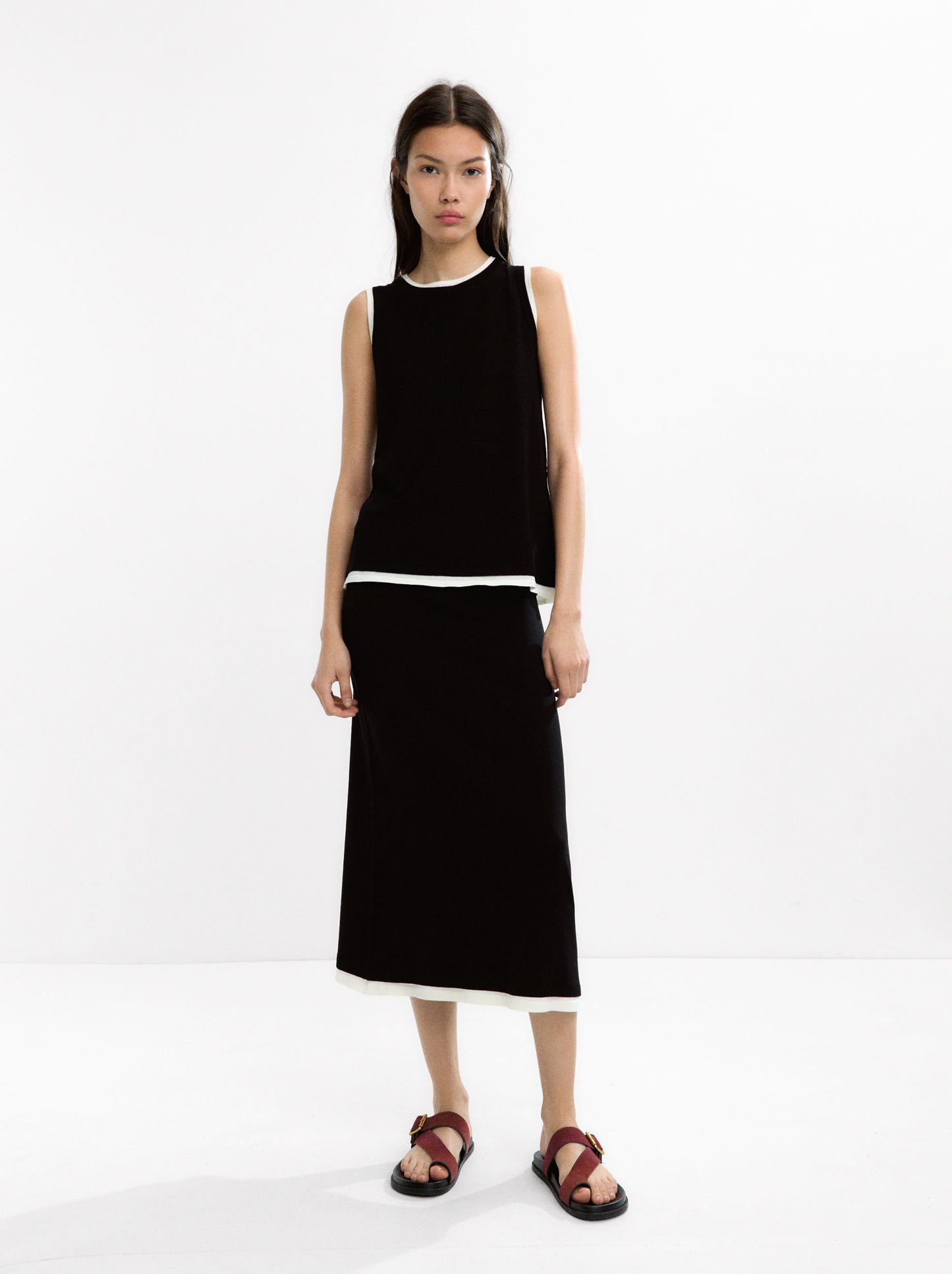 Contrast Knit Midi Skirt