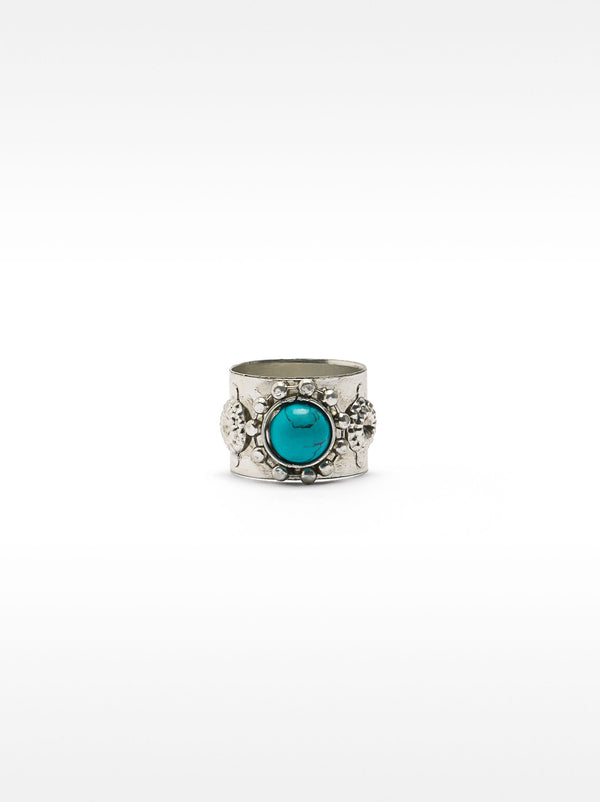 Wide Ring With Stone