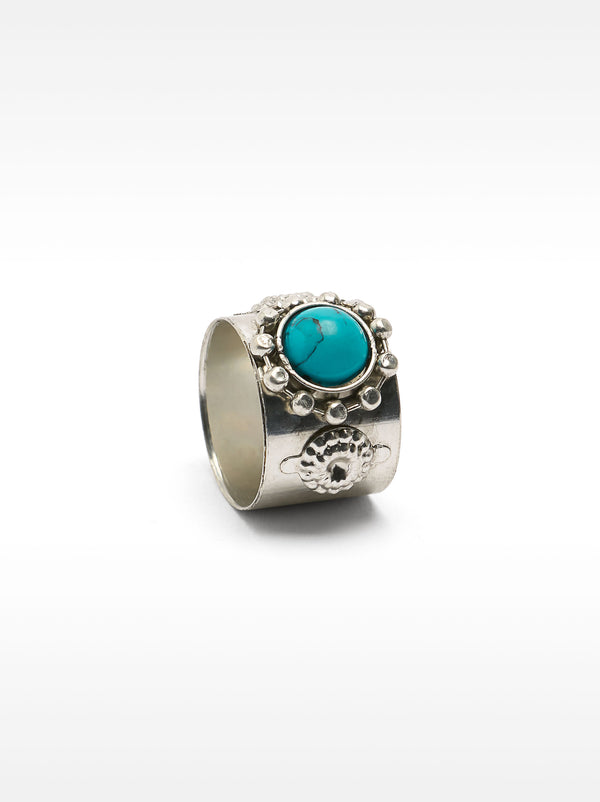 Wide Ring With Stone