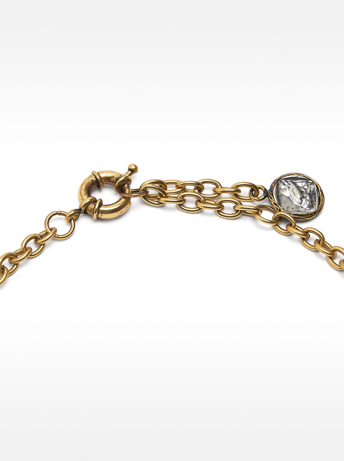 Chain Necklace With Aged-Effect Medal