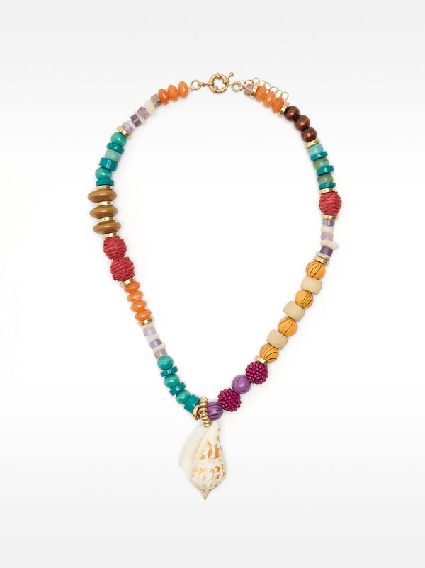 Shell Pendant Bead Necklace