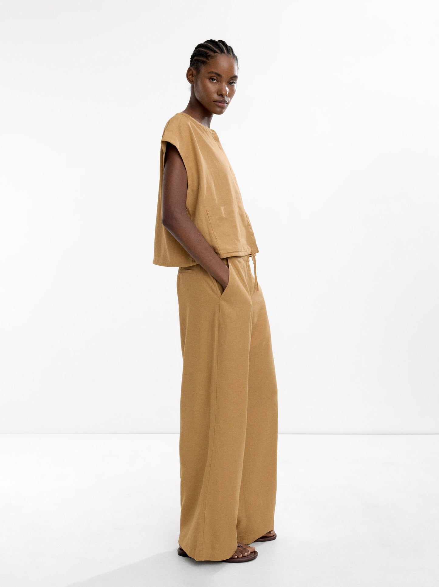 Straight Trousers With Linen