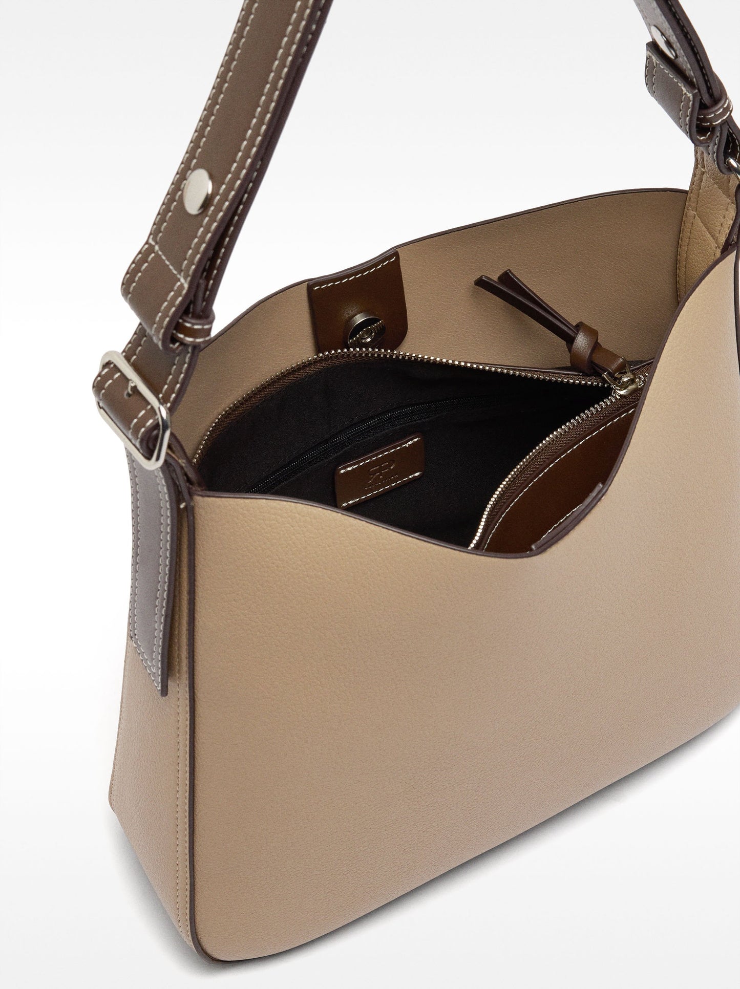 Shoulder Bag With Texture