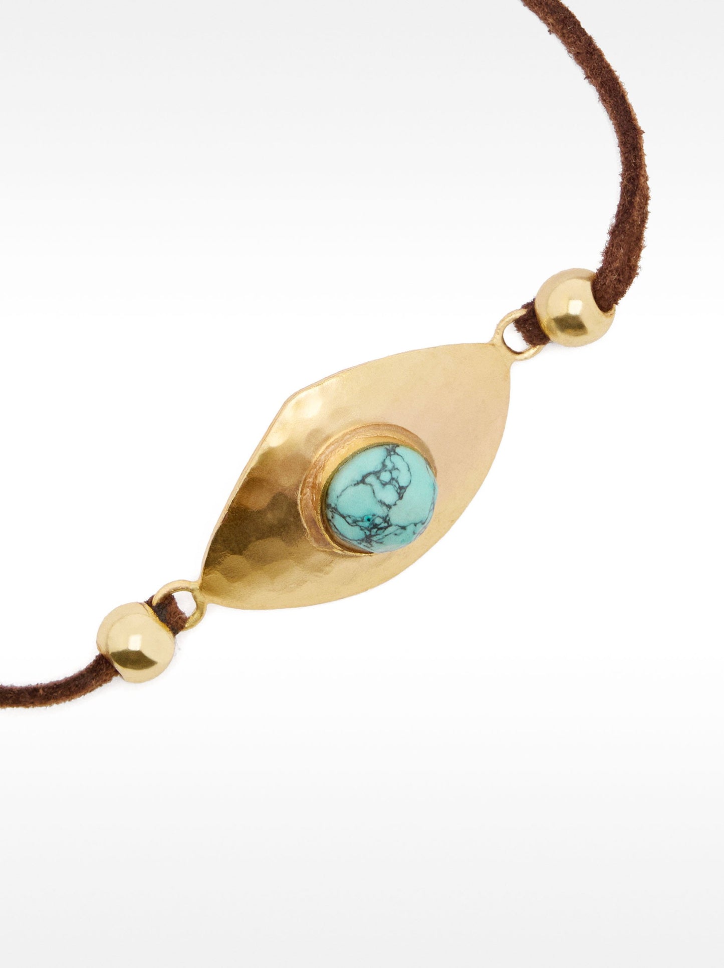 Leather Bracelet With Oval Detail And Stone