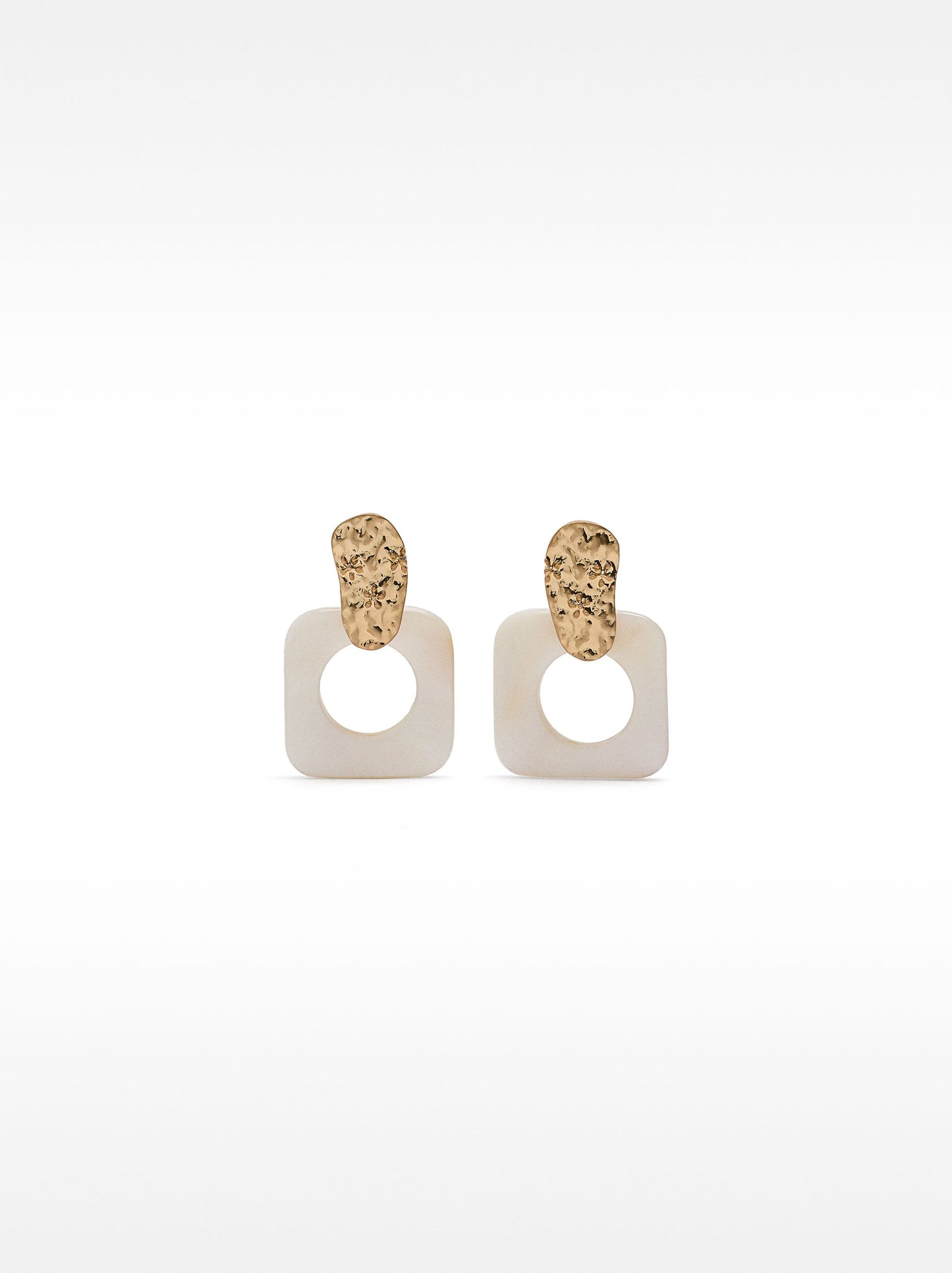 Square Earrings With Shell
