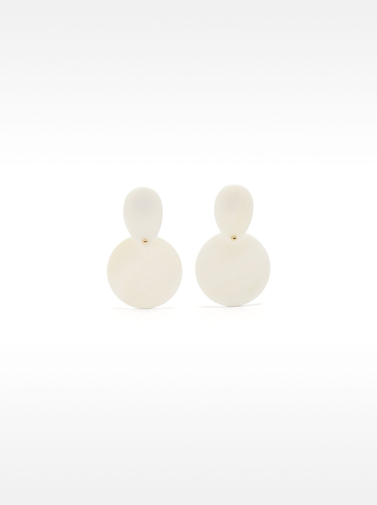 Shell Earrings With Circles