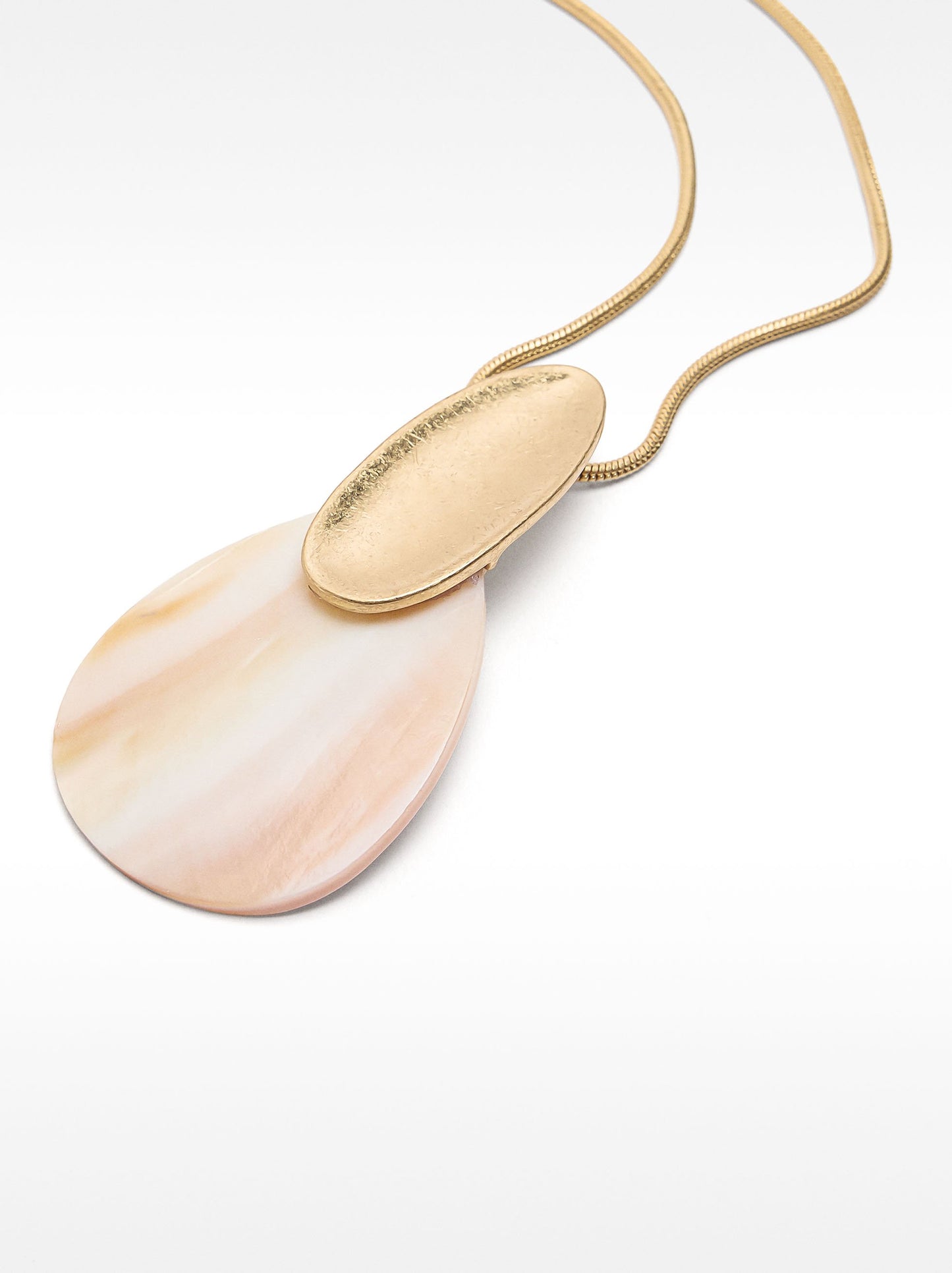 Long Necklace With Shell Pendant