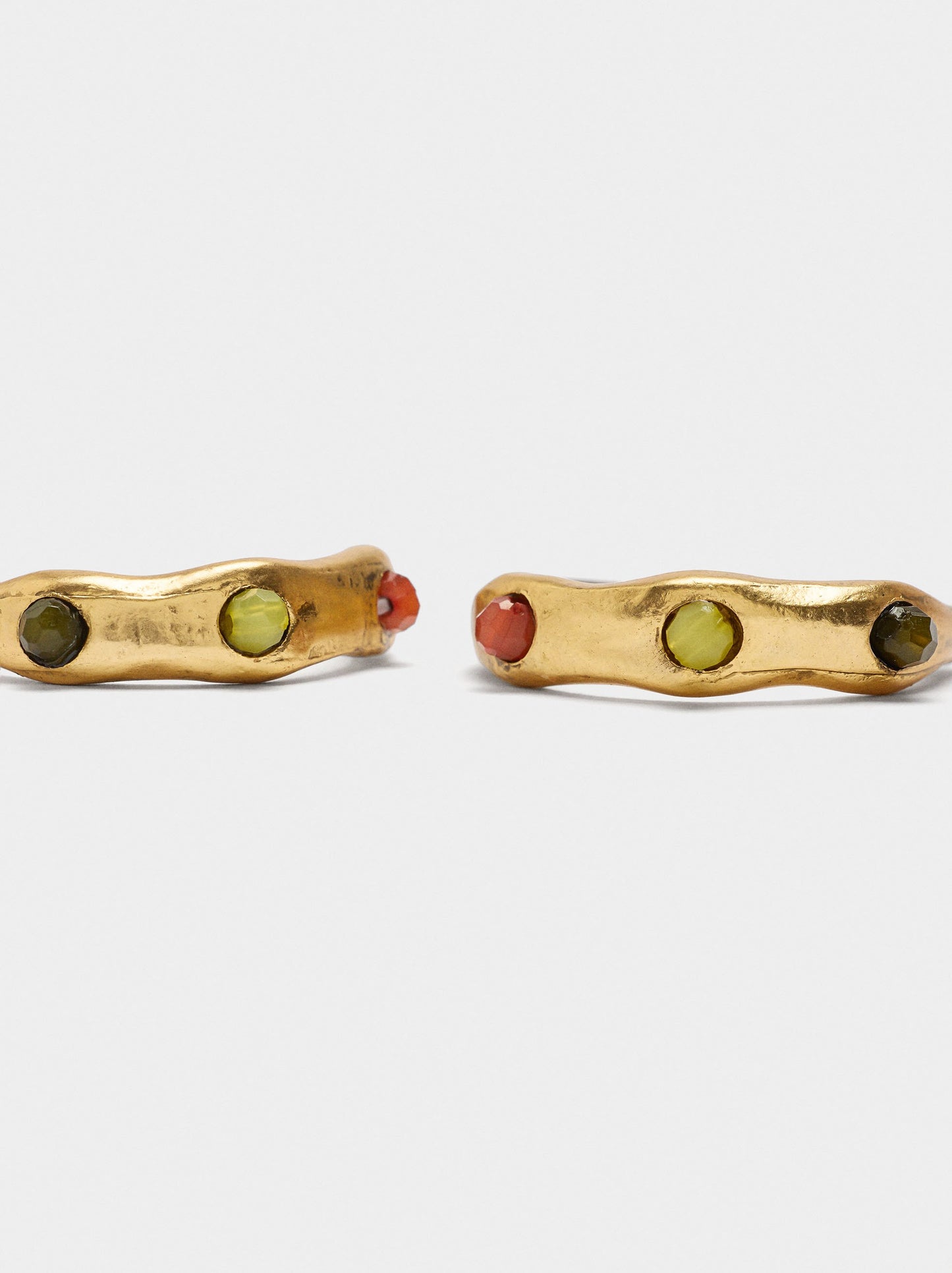Open Hoop Earrings With Resin