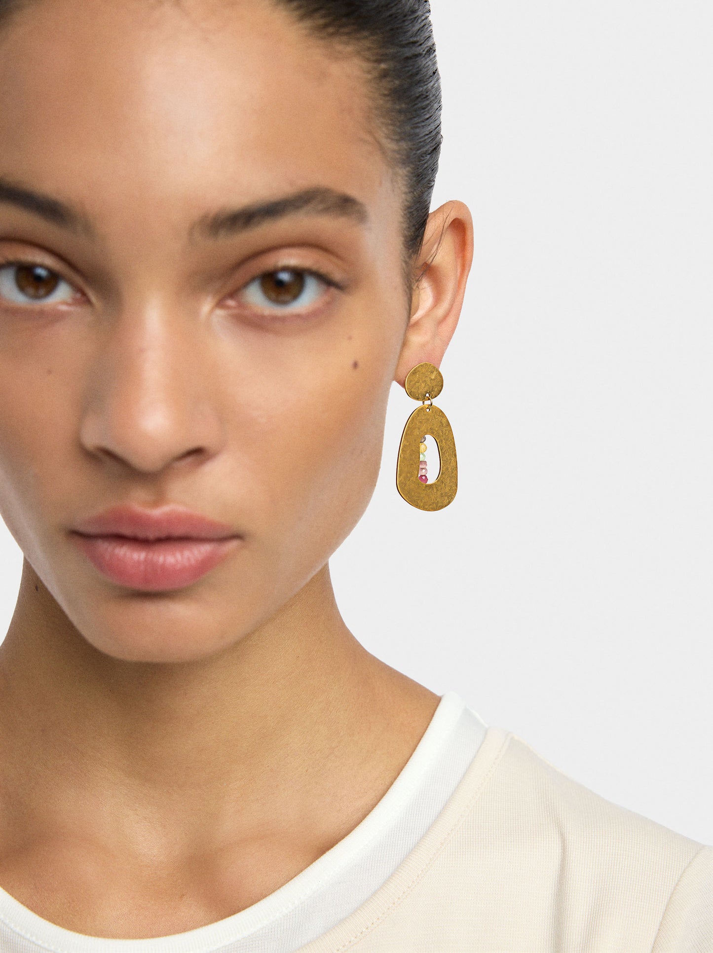Oval Earrings With Stones