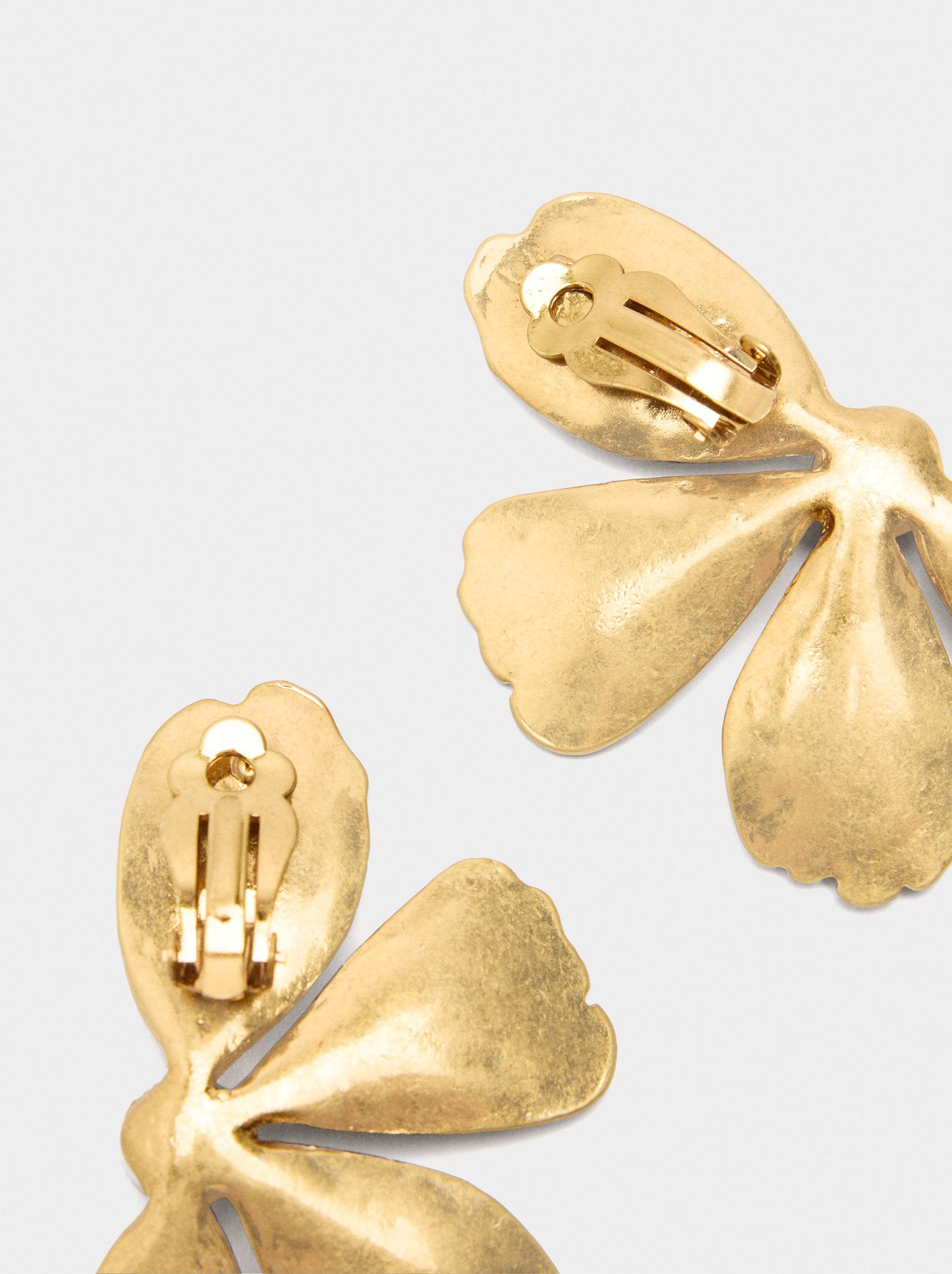 Half-Flower Earrings With Stone