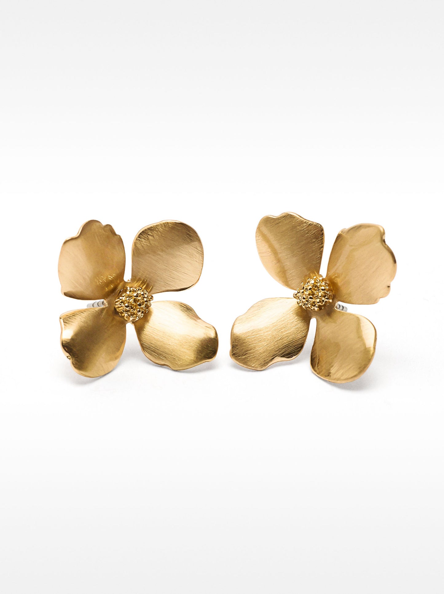 Short Necklace With Long Chains