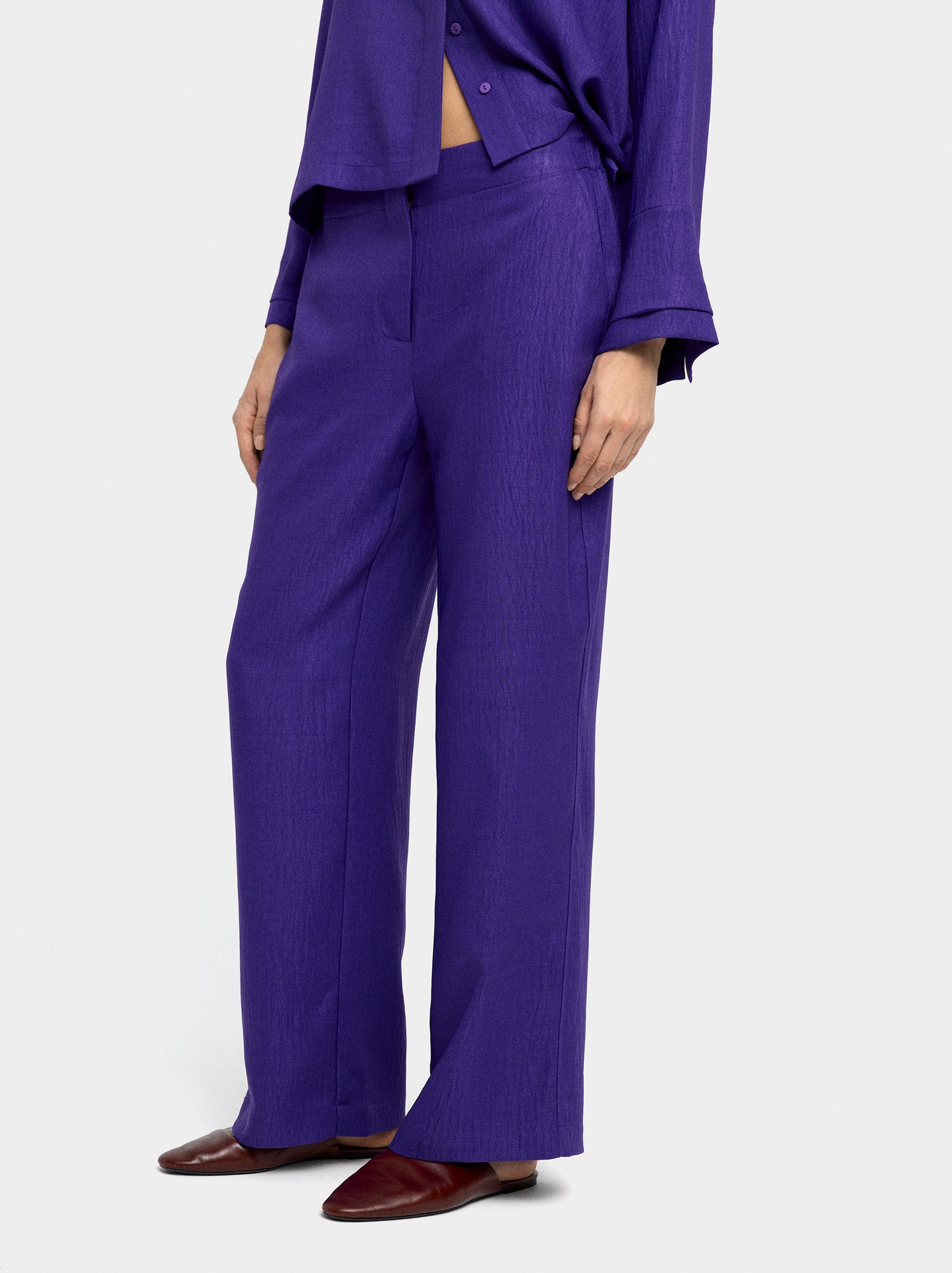 Wrinkled Effect Flowy Pants