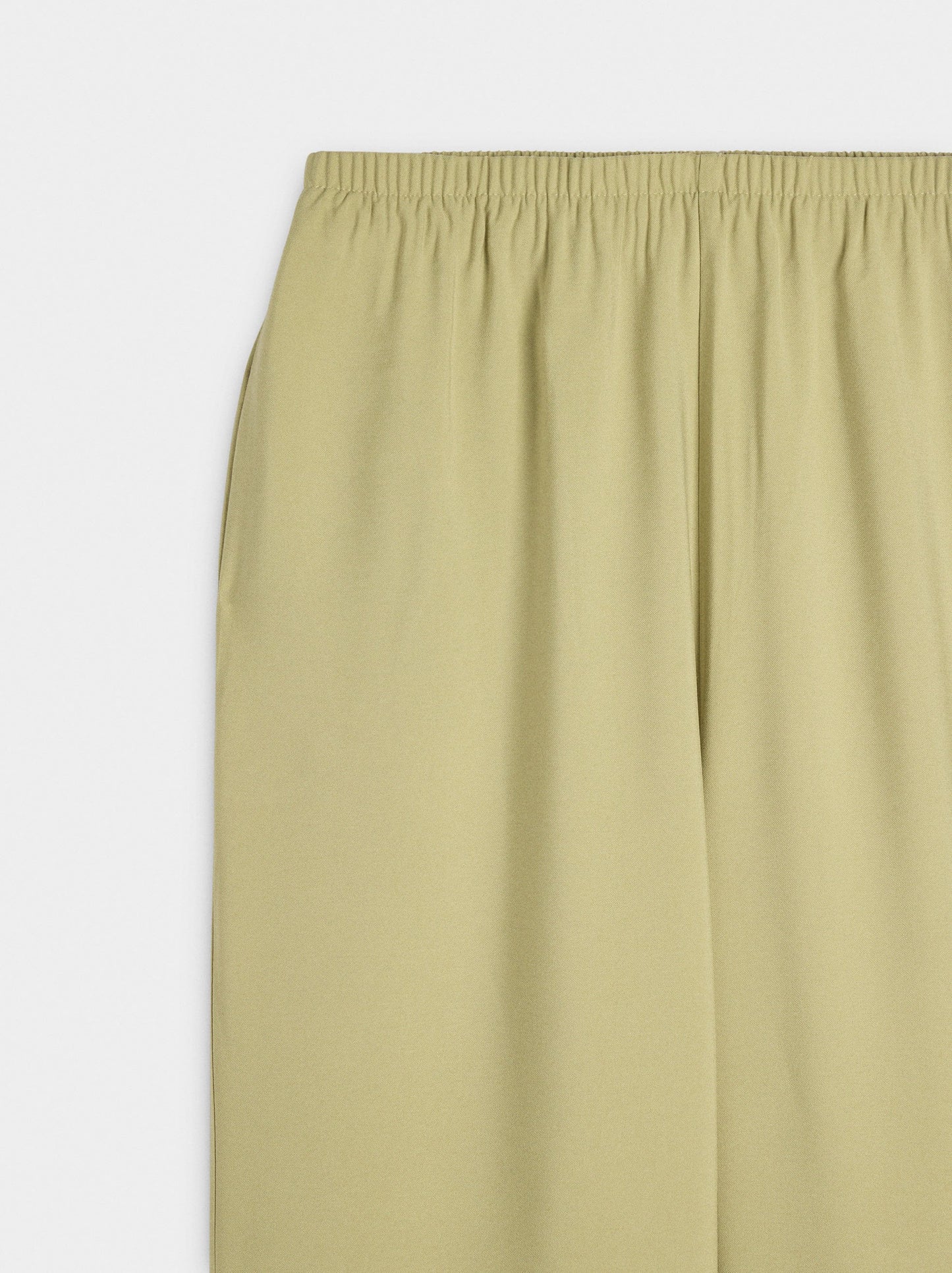 Loose-Fitting Trousers With Elastic Waistband