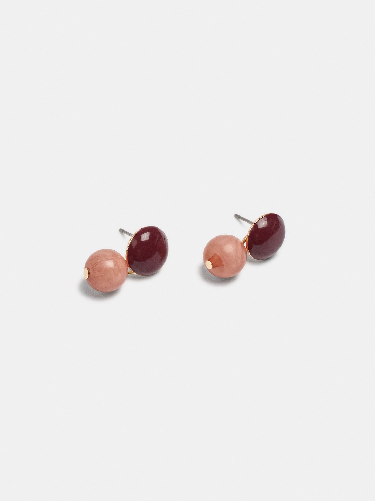 Short Earrings With Stones