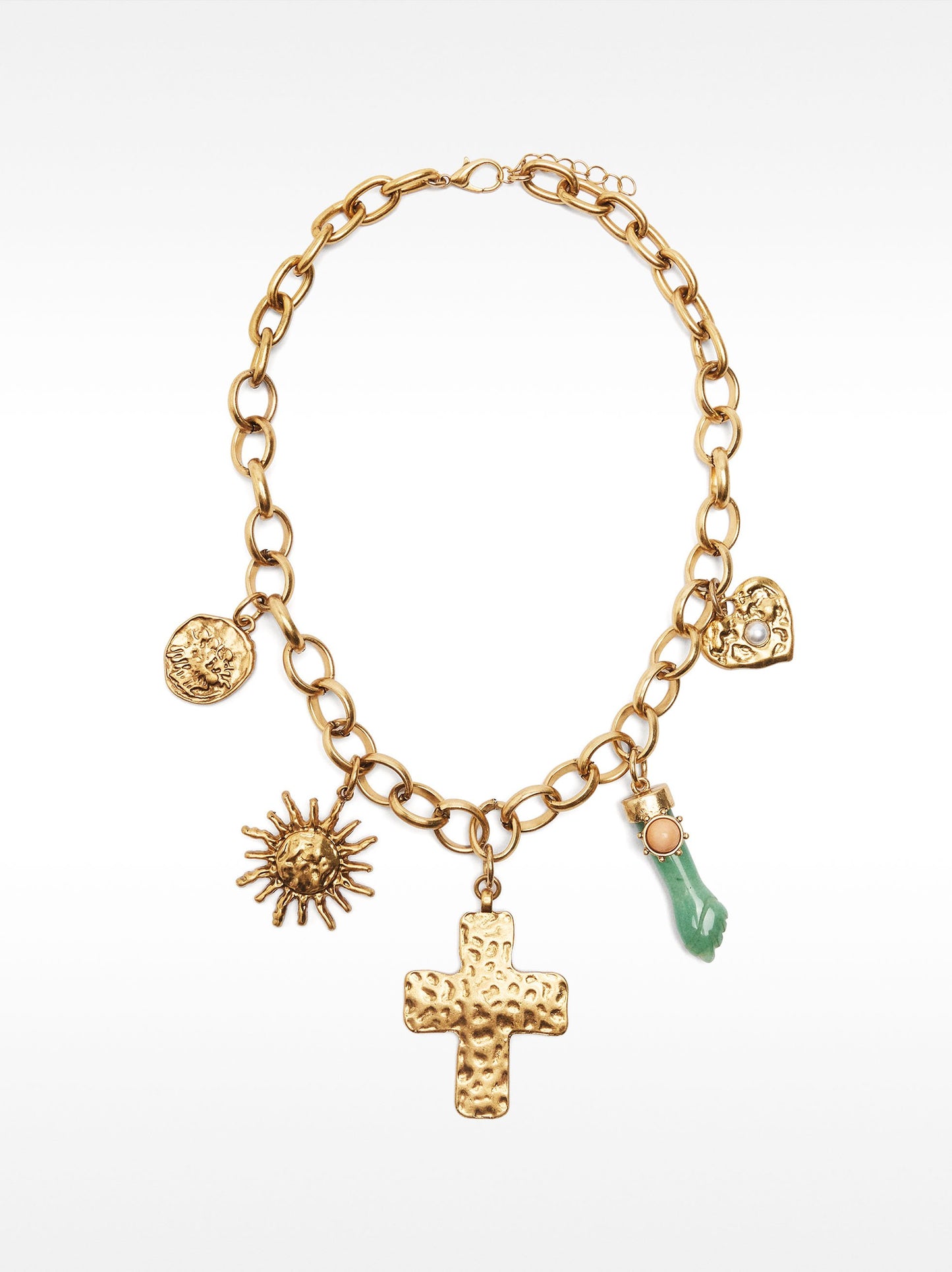 Short Necklace Of Links With Pendants