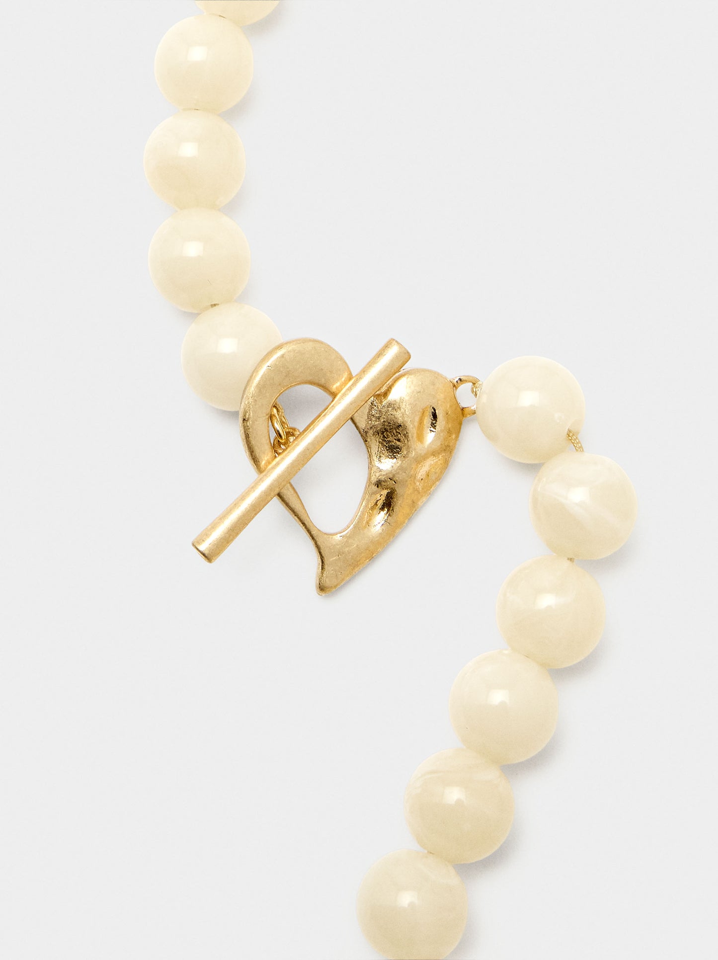 Short Necklace With Beads Stone Effect