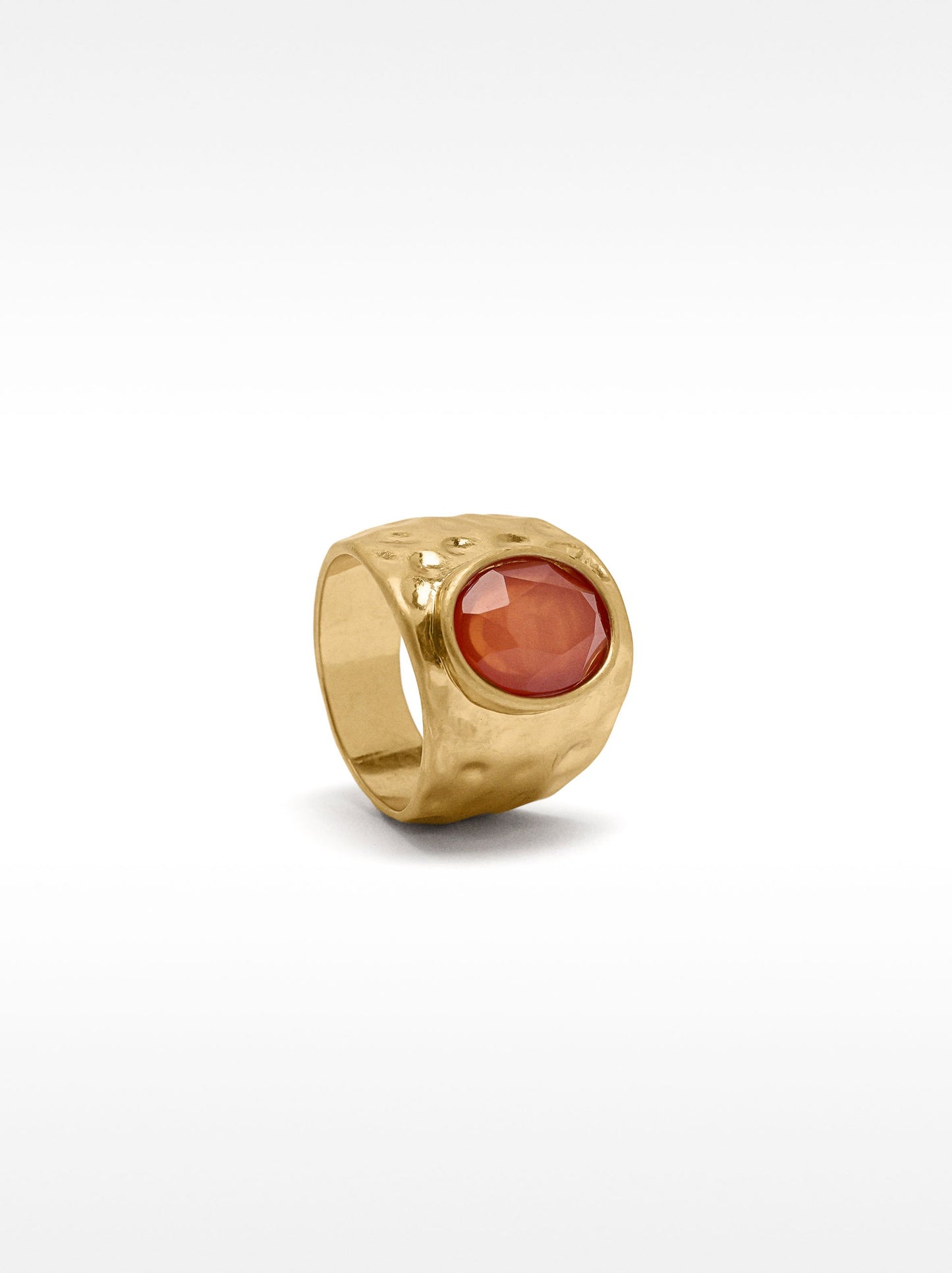 Elongated Ring With Resin