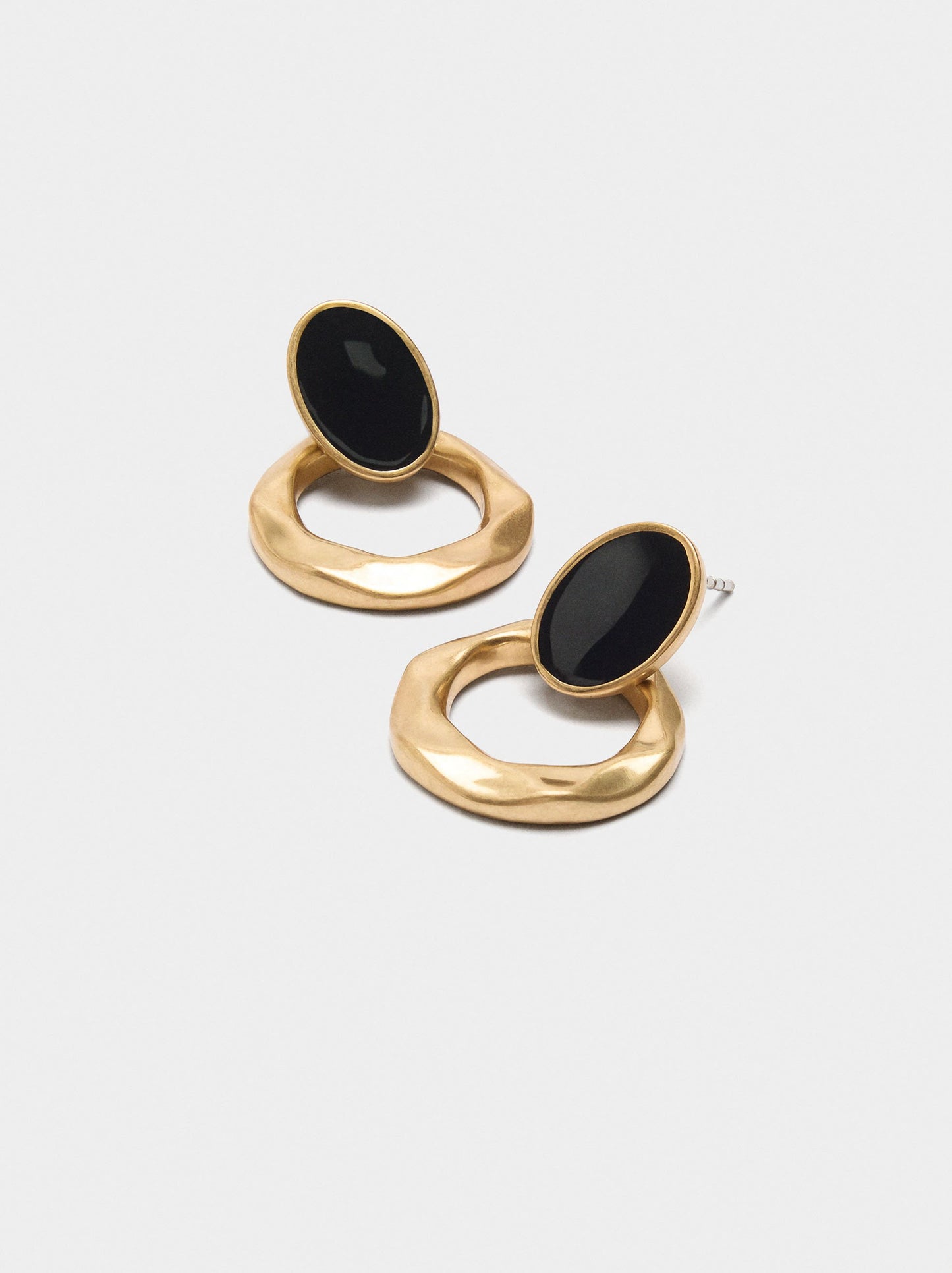 Round Earrings With Resin