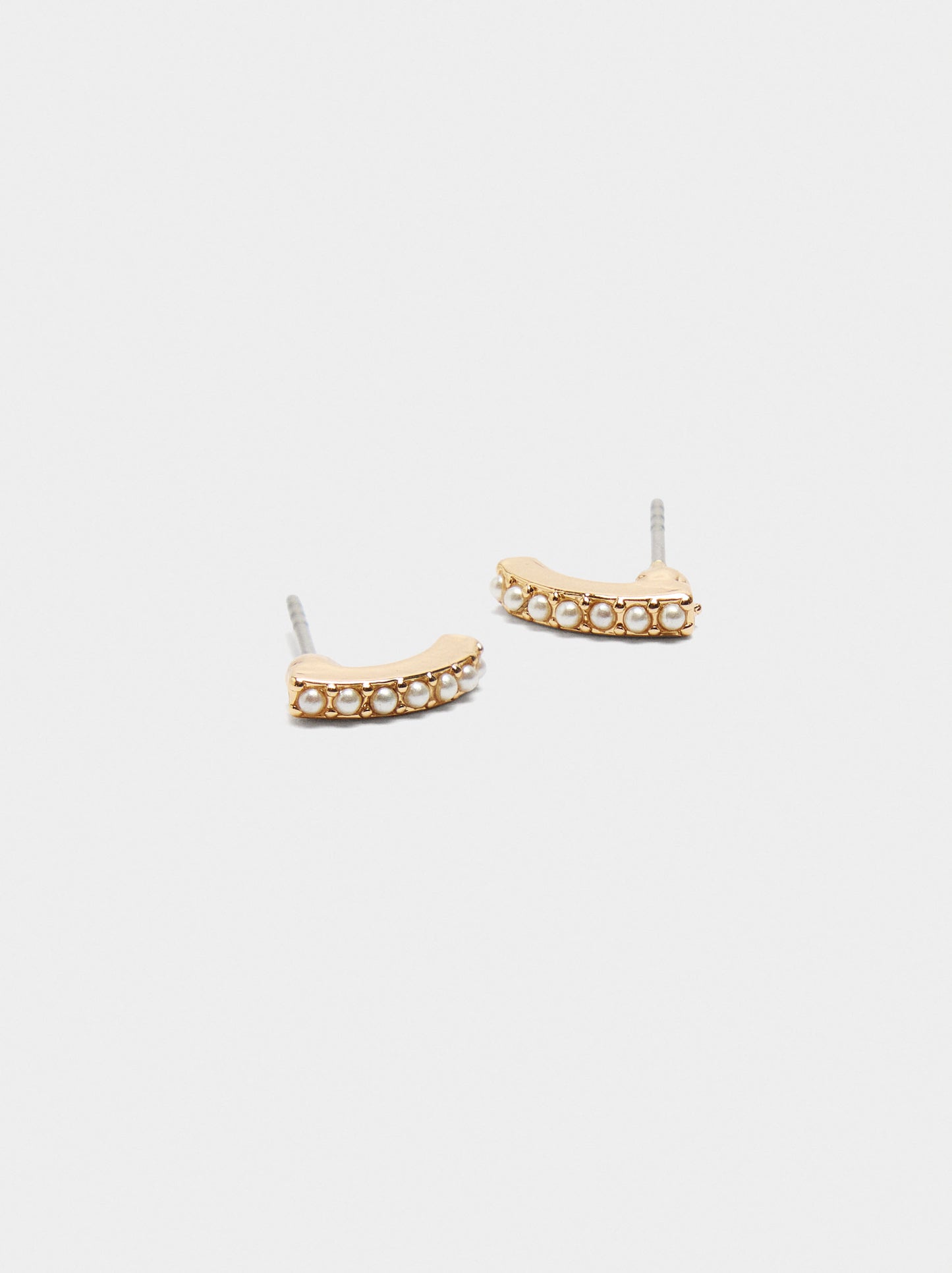 Earrings With Pearl
