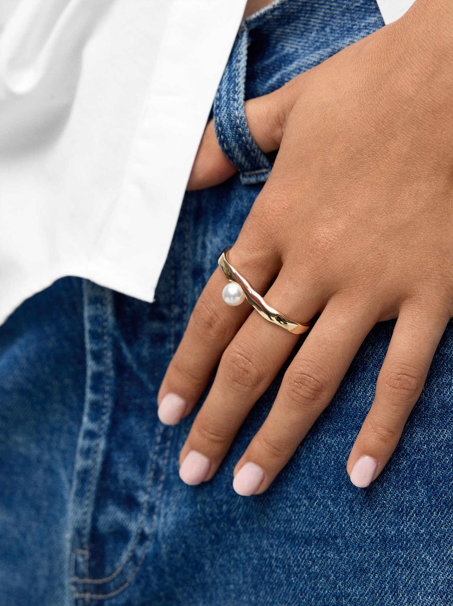 Double Ring With Pearl