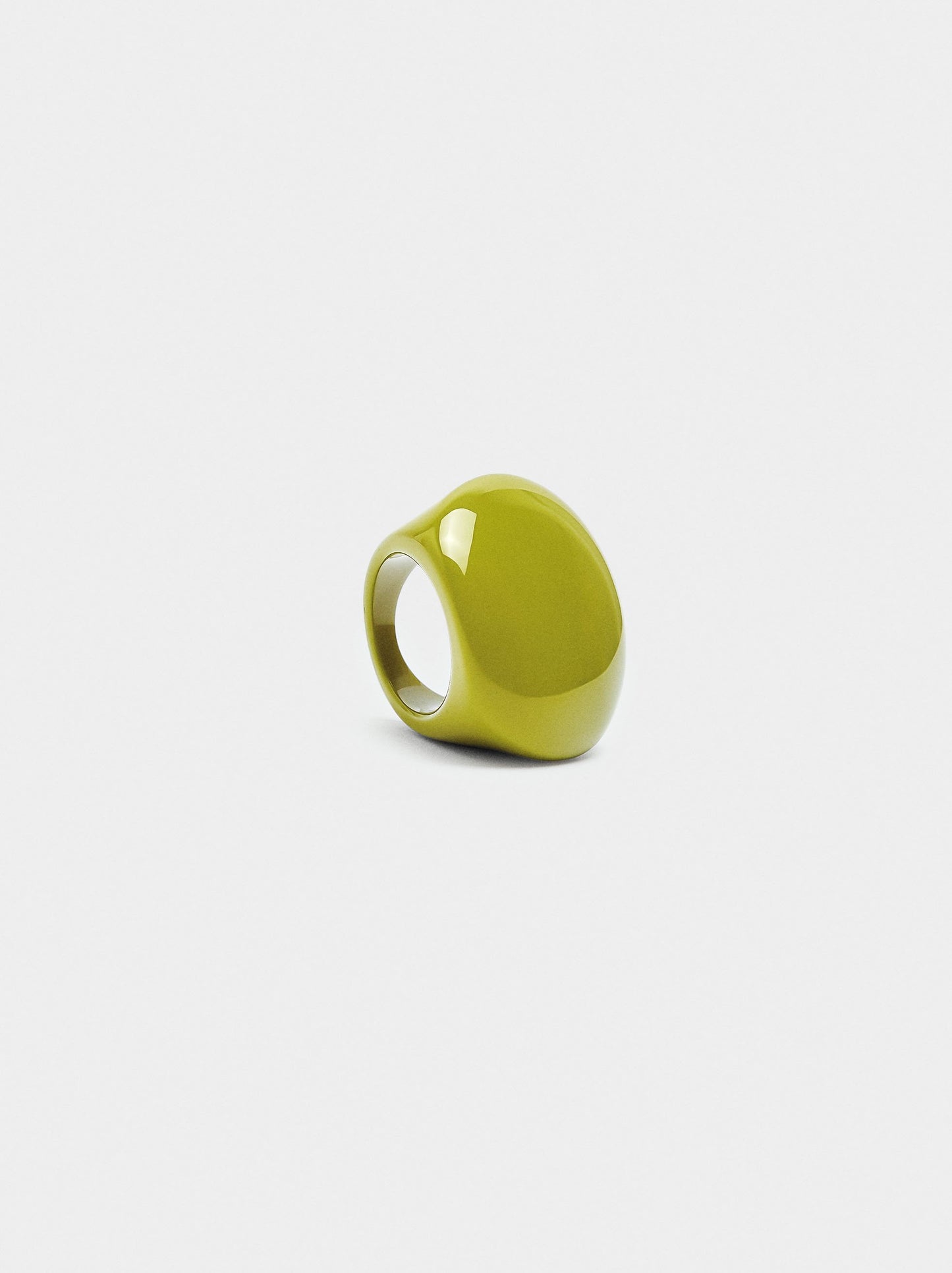 Maxi Resin Ring