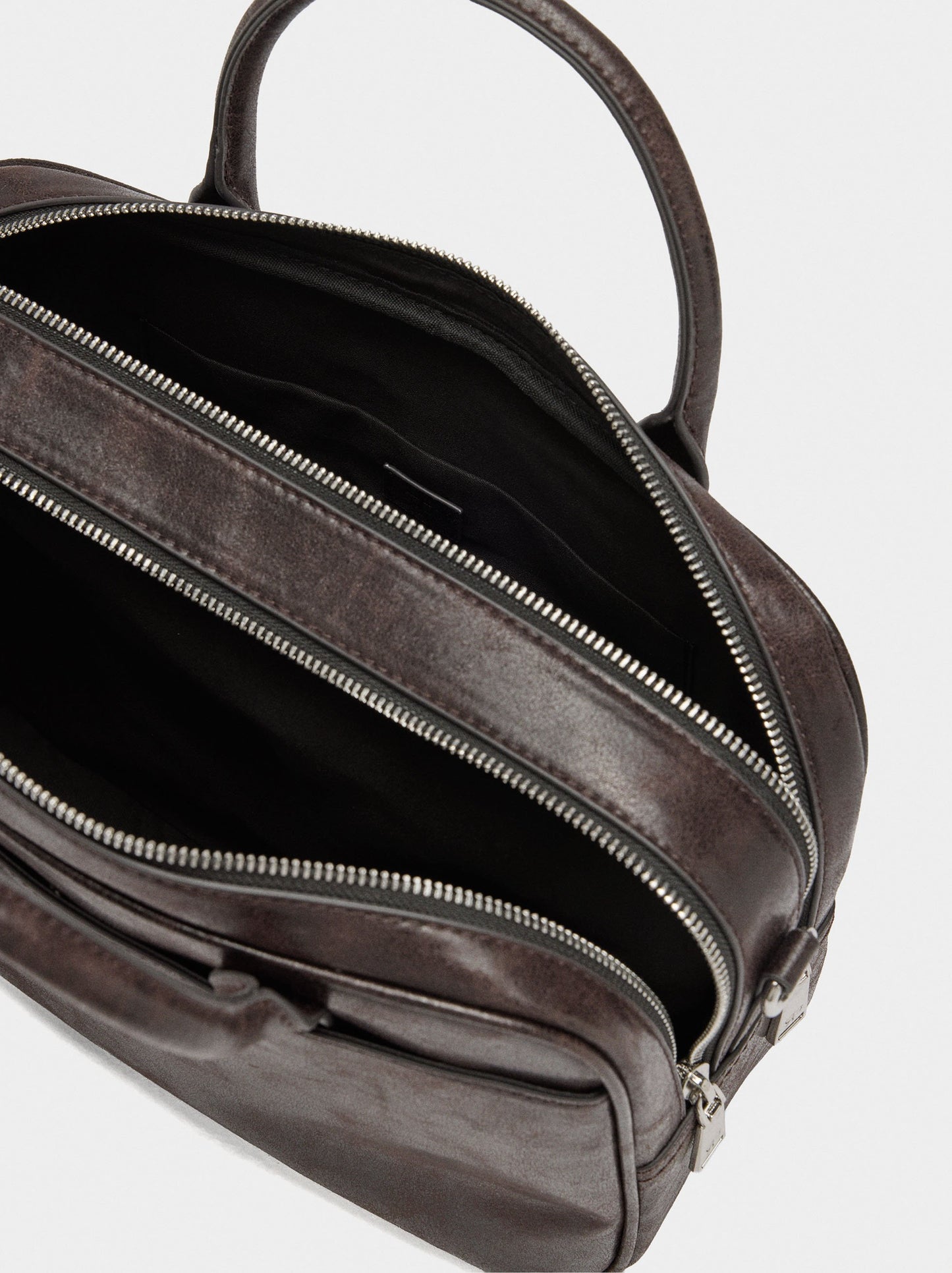 Bowling Bag With Aged Effect