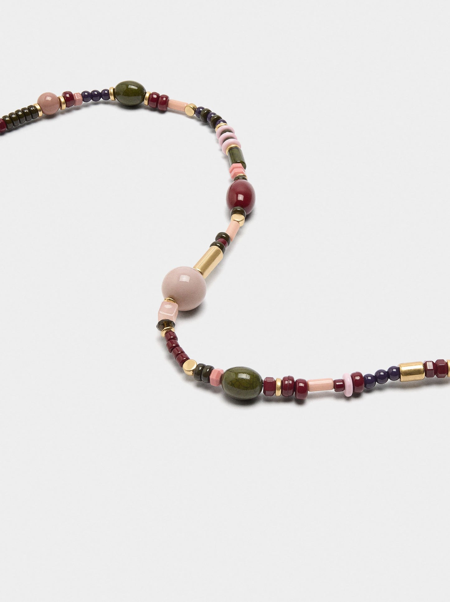 Short Necklace With Beads Stone Effect