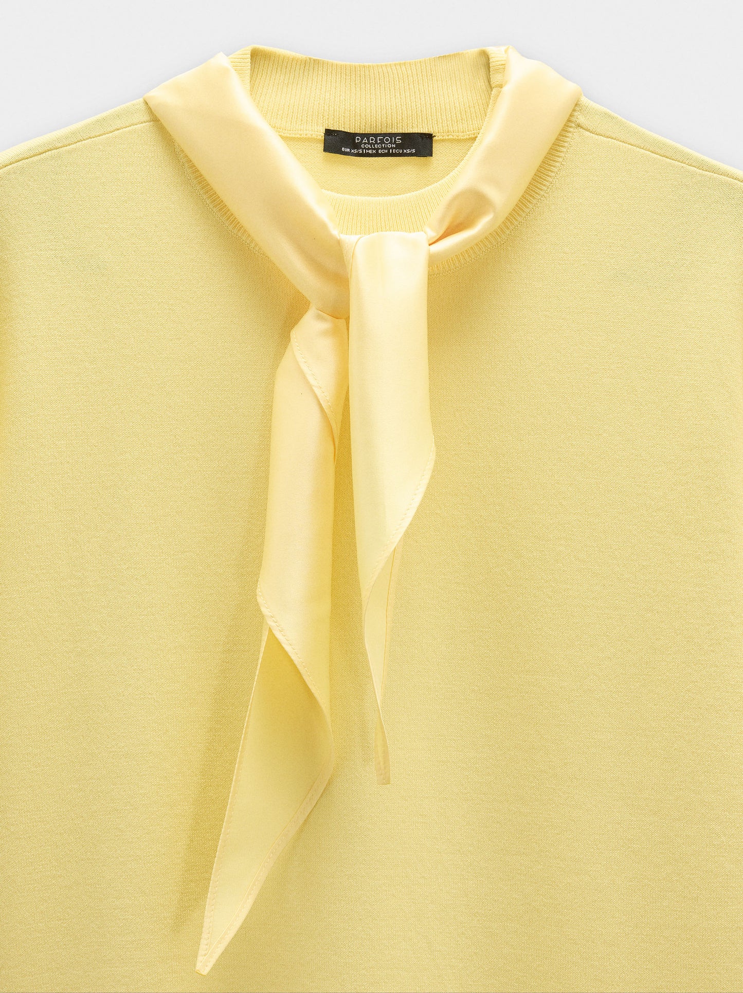 Knitted Sweater With Scarf