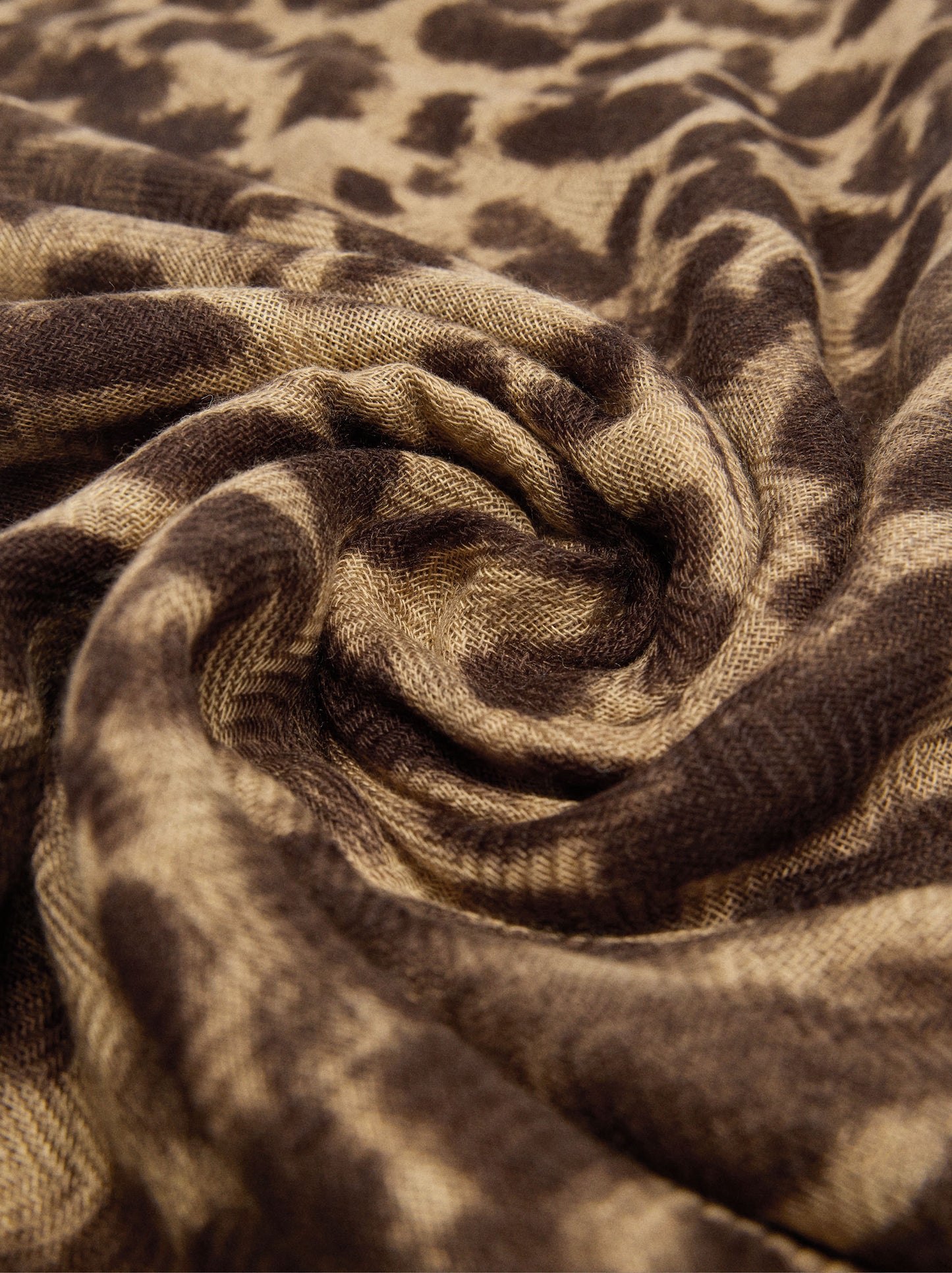 Scarf With Animal Printed