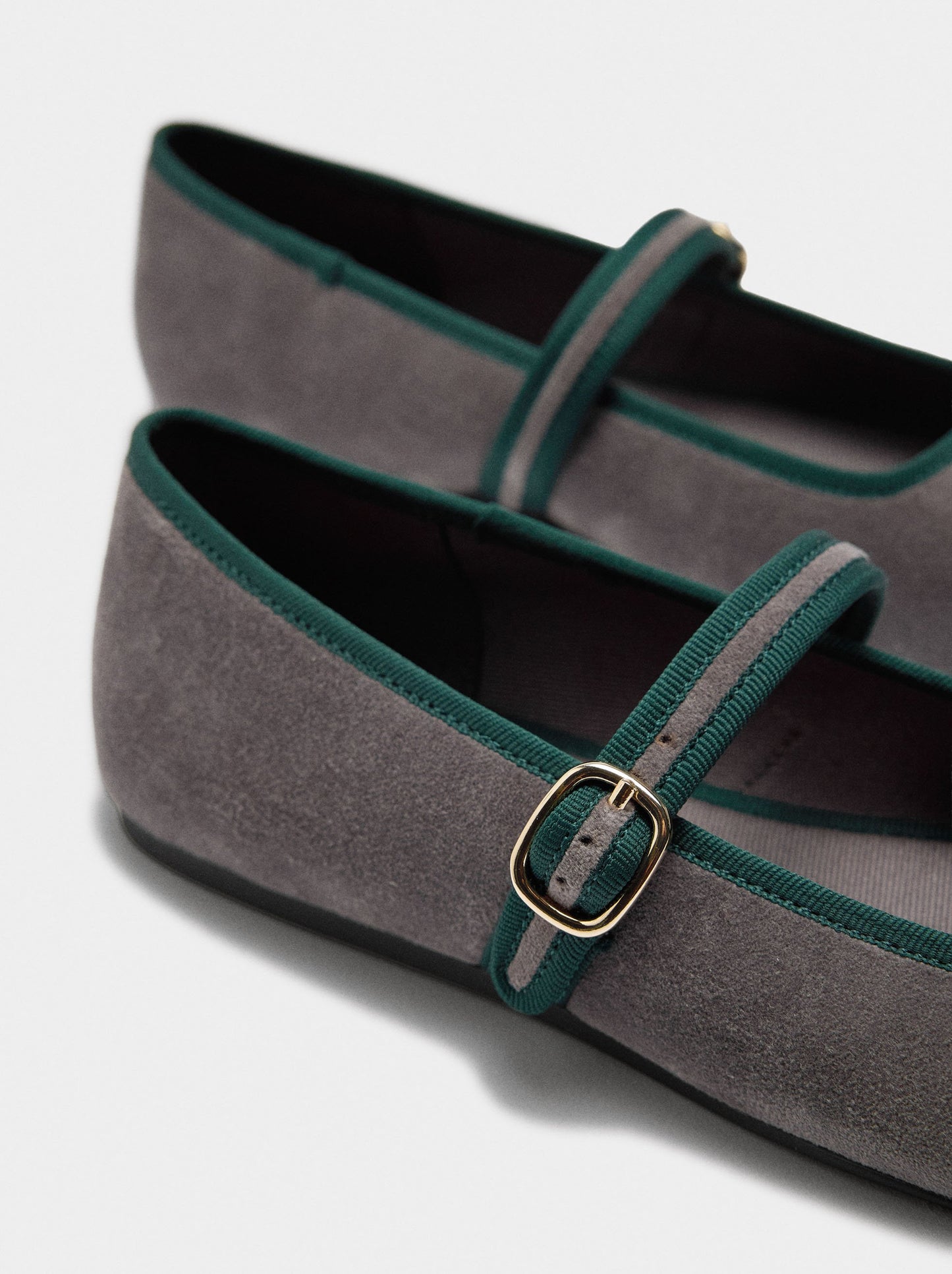 Ballet Flats With Fabric Contrast