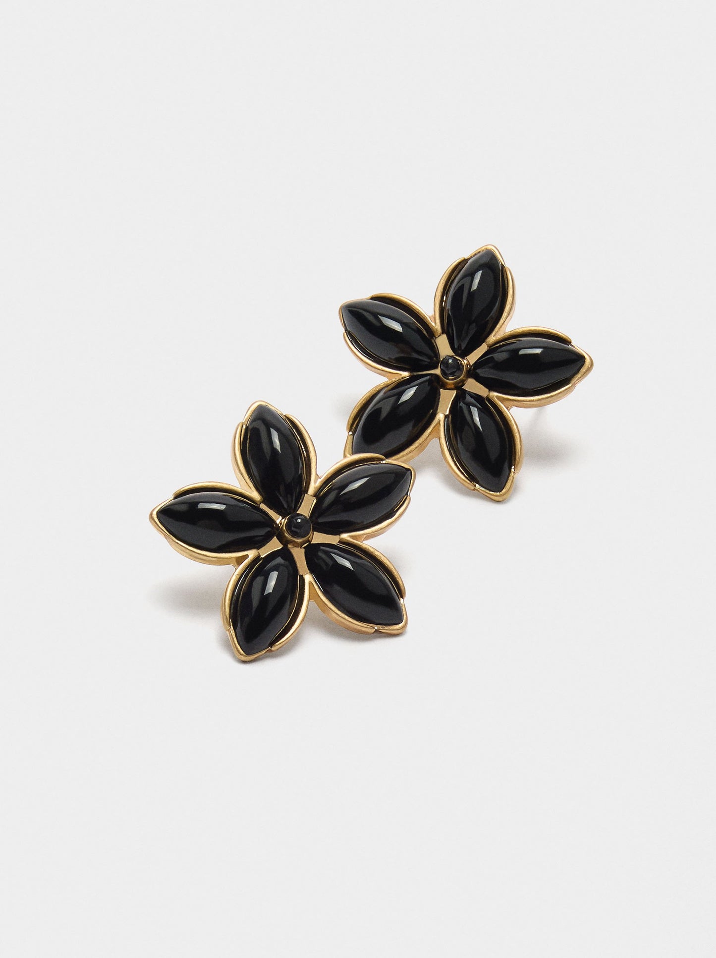 Flower Earrings With Resin