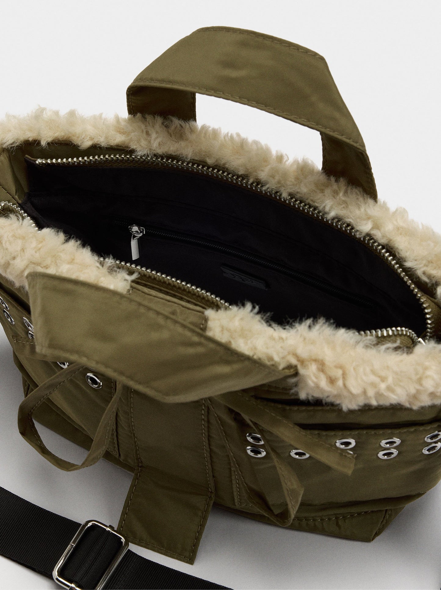 Tote Bag Of Nylon With Edge Fur Effect