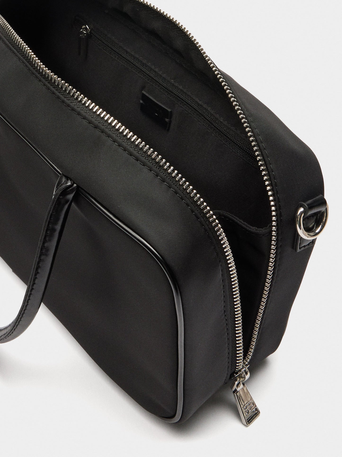 Nylon Bowling Bag With Pendant